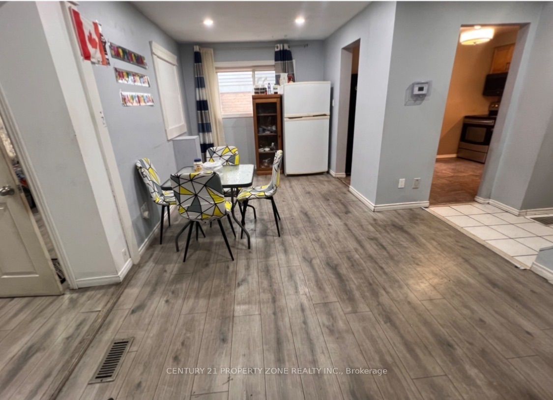 6 Roehampton Crescent W, Brampton, ON L6Y 2R4 photo 4