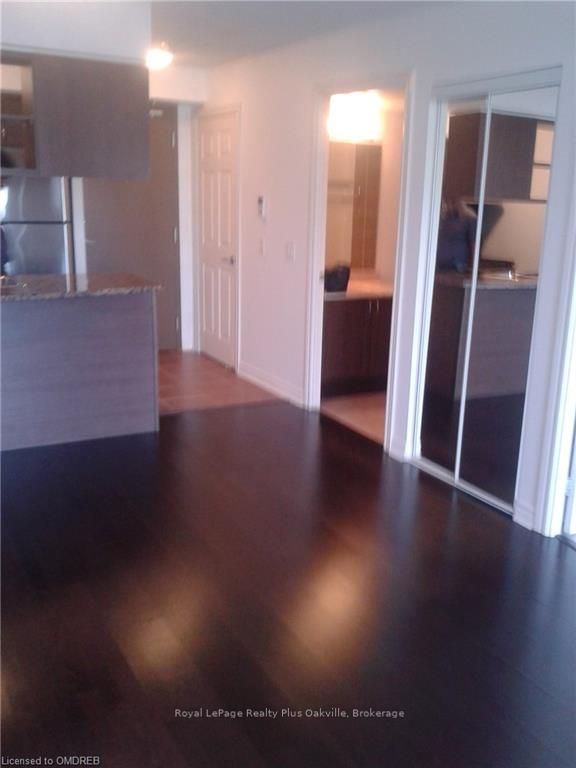 2365 Central Park Drive 206, Oakville, ON L6H 0C7 photo 2
