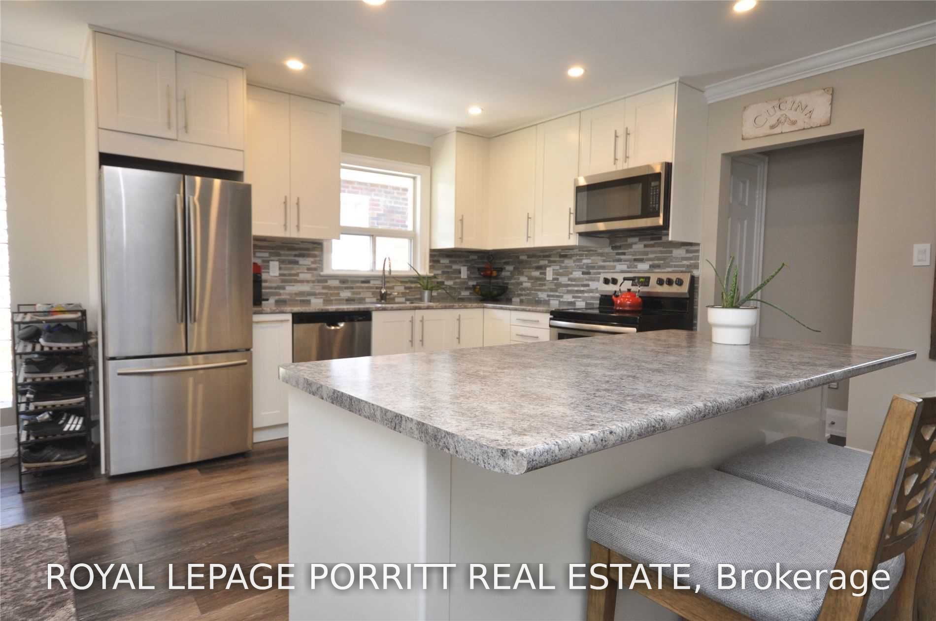 73 Gort Avenue Main, Toronto, ON M8W 3Y9 photo 3