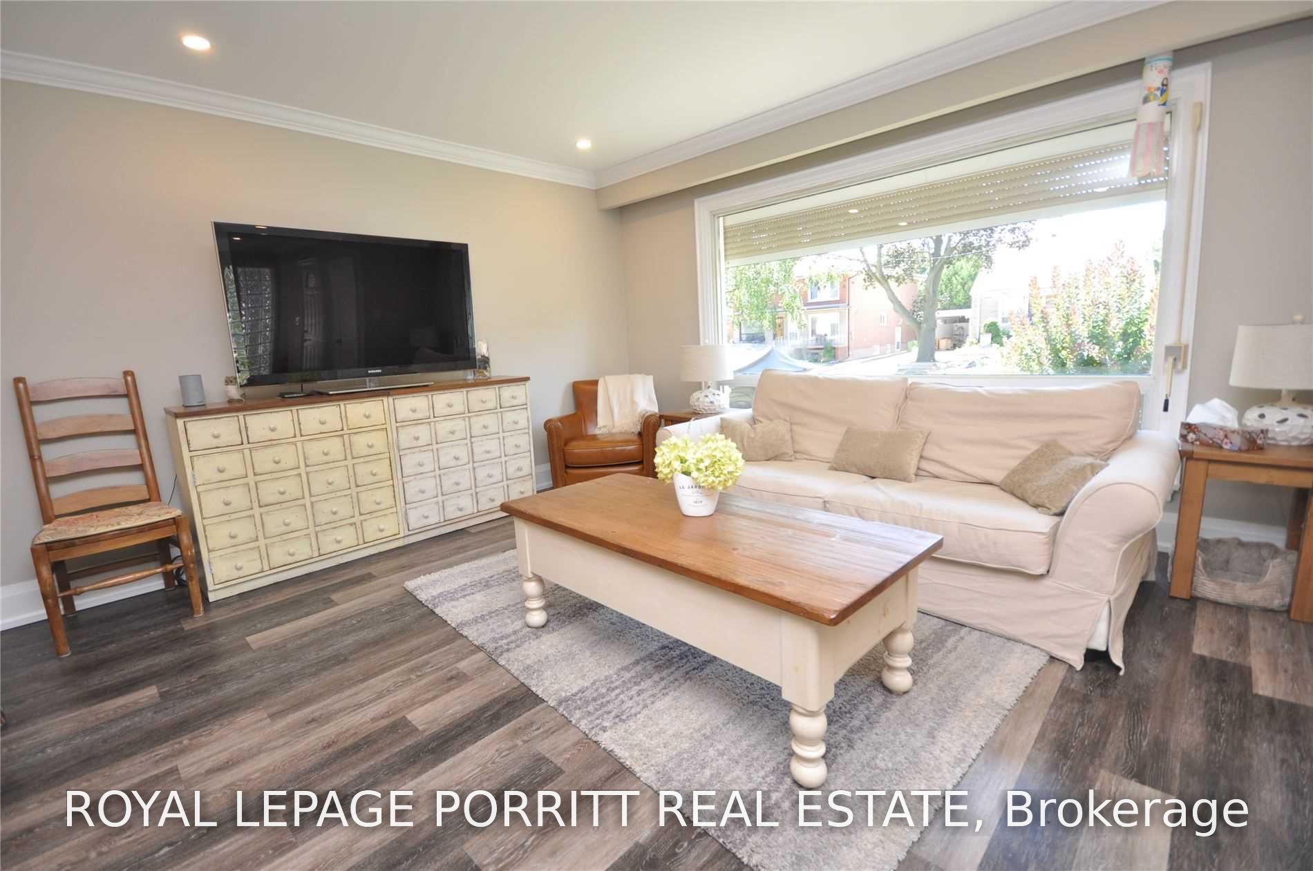 73 Gort Avenue Main, Toronto, ON M8W 3Y9 photo 5