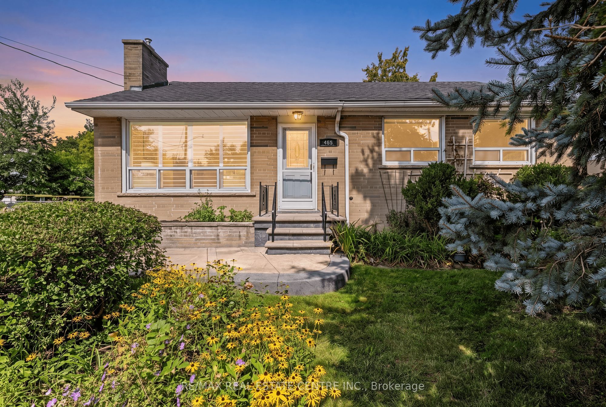 408 Kingsleigh Court, Milton, ON L9T 1X7