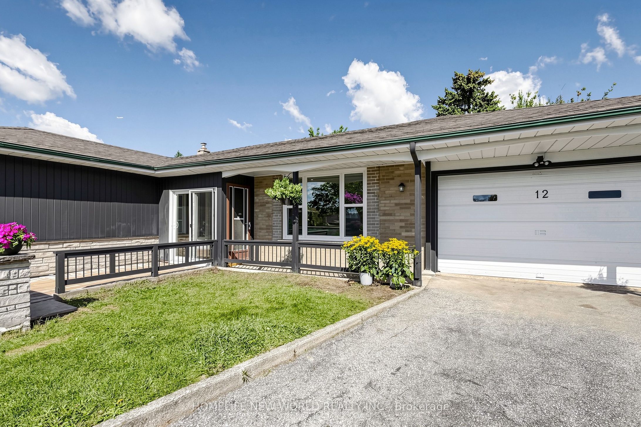 12 Greyfriar Court, Toronto, ON M3N 2A9 photo 2