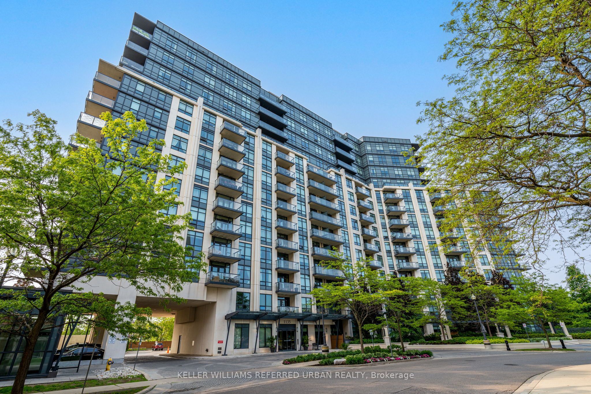 1135 Royal York Road 319, Toronto, ON M9A 0C3