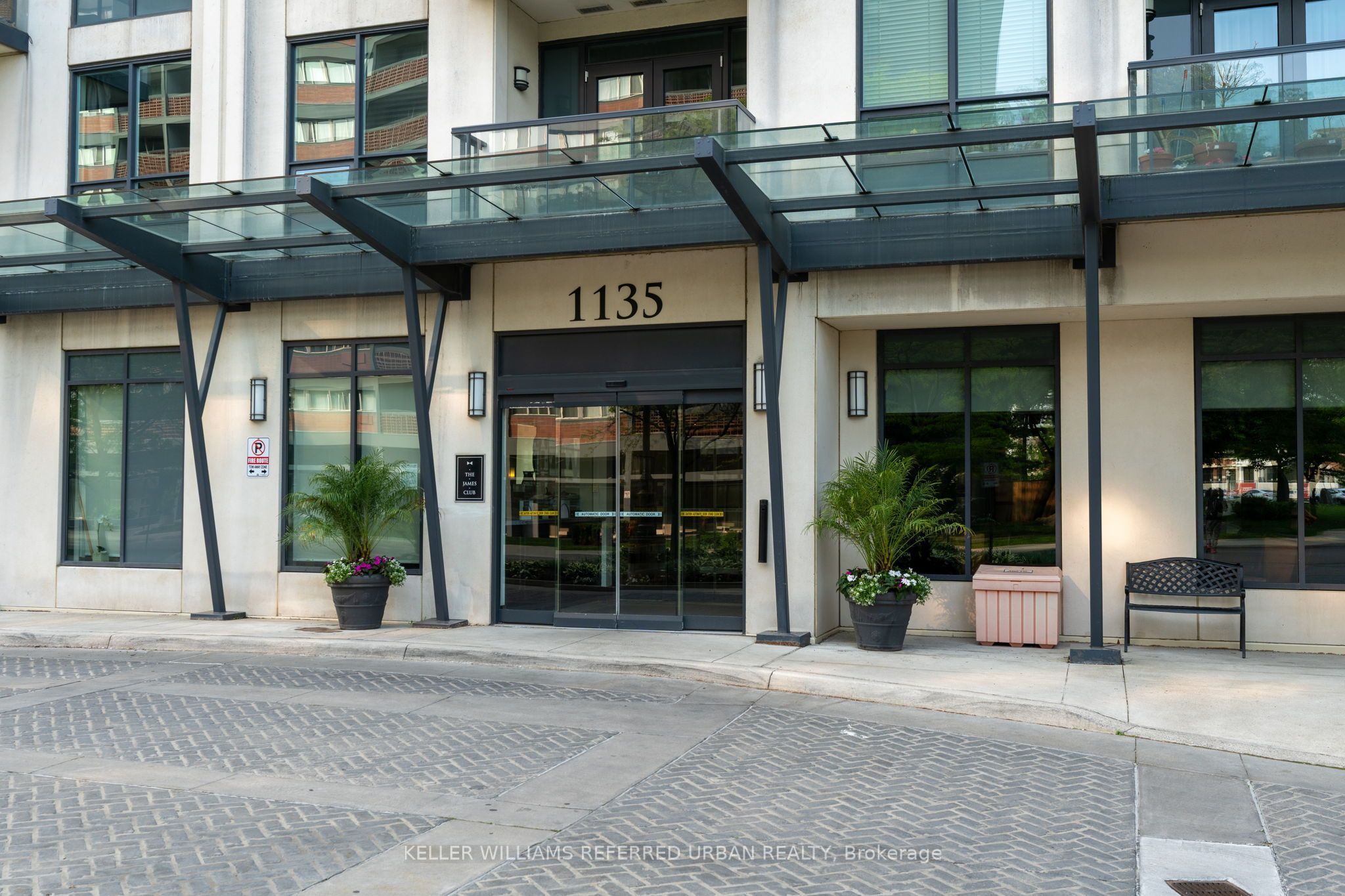 1135 Royal York Road 319, Toronto, ON M9A 0C3 photo 3