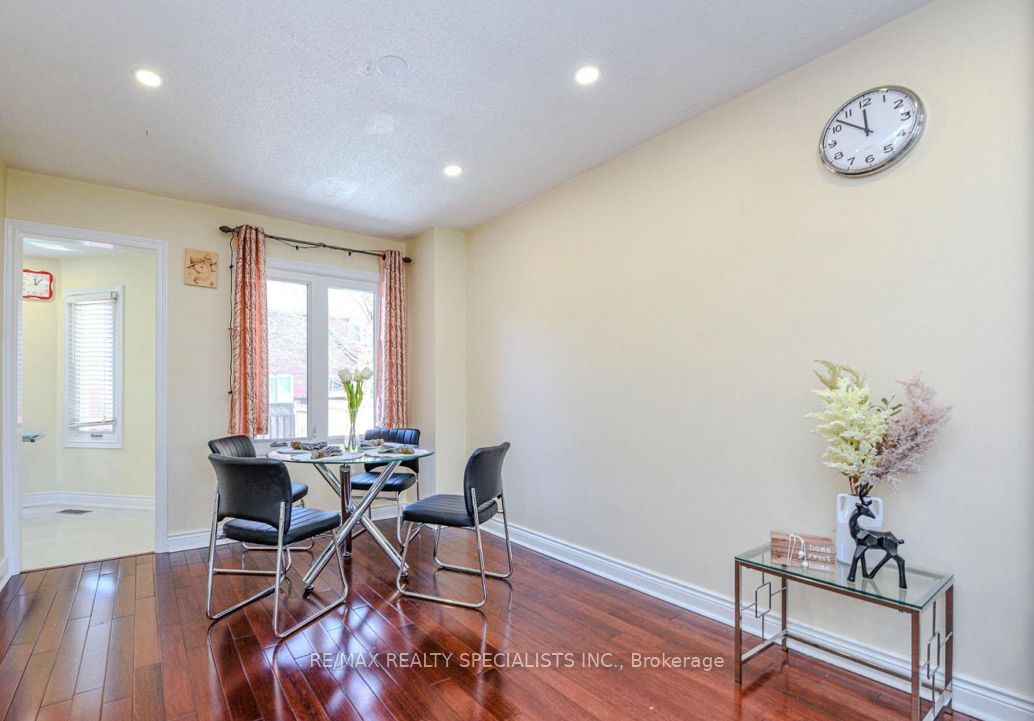 6828 Gracefield Drive Upper, Mississauga, ON L5N 6T6 photo 5