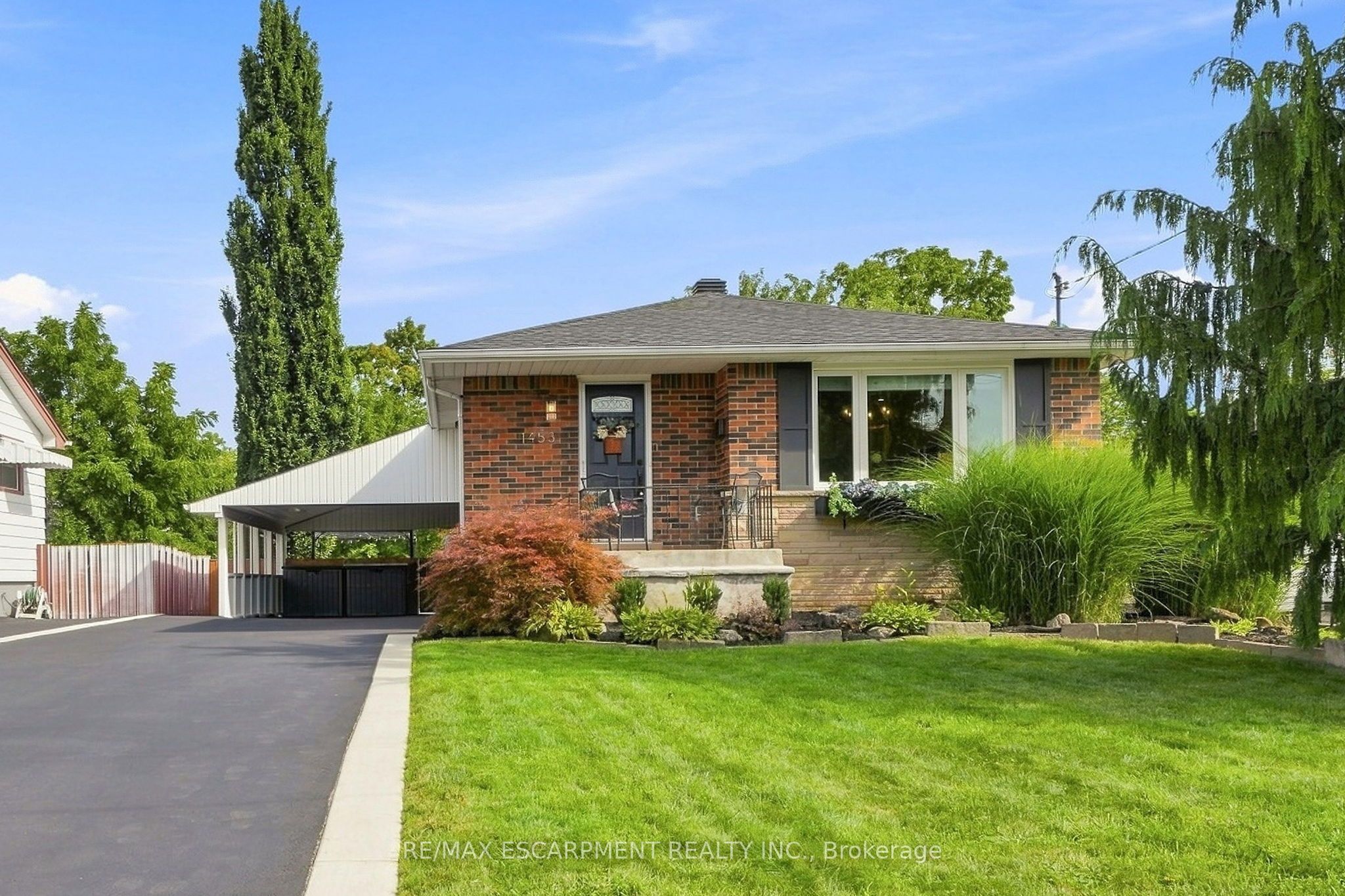 1453 Mountain Grove Avenue, Burlington, ON L7P 2H4