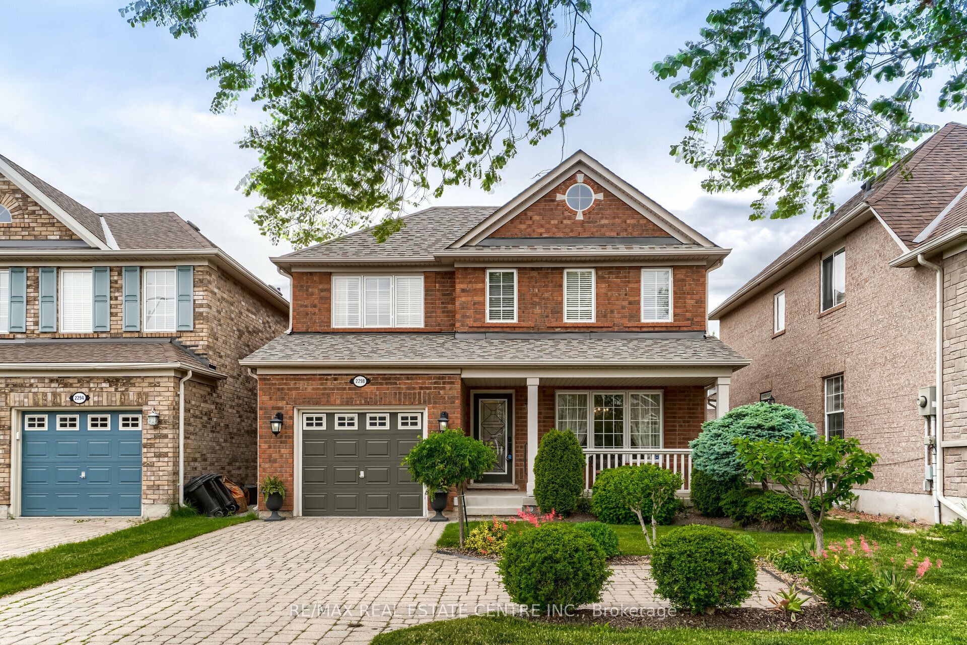 2298 Grand Oak Trail, Oakville, ON L6M 4X2