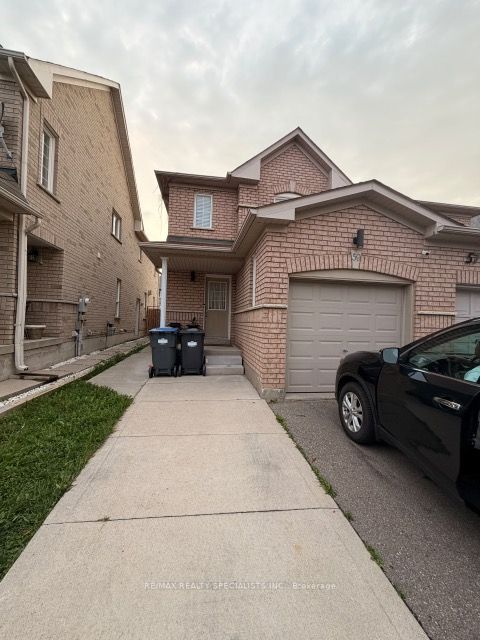 59 Cadillac Crescent, Brampton, ON L7A 3B6 photo 2