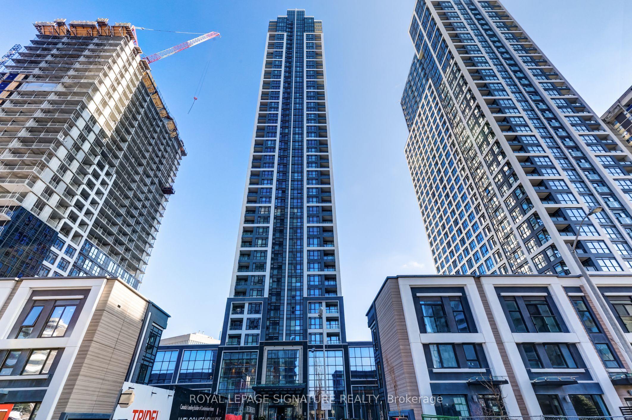 9 Mabelle Avenue 2822, Toronto, ON M9A 0E1