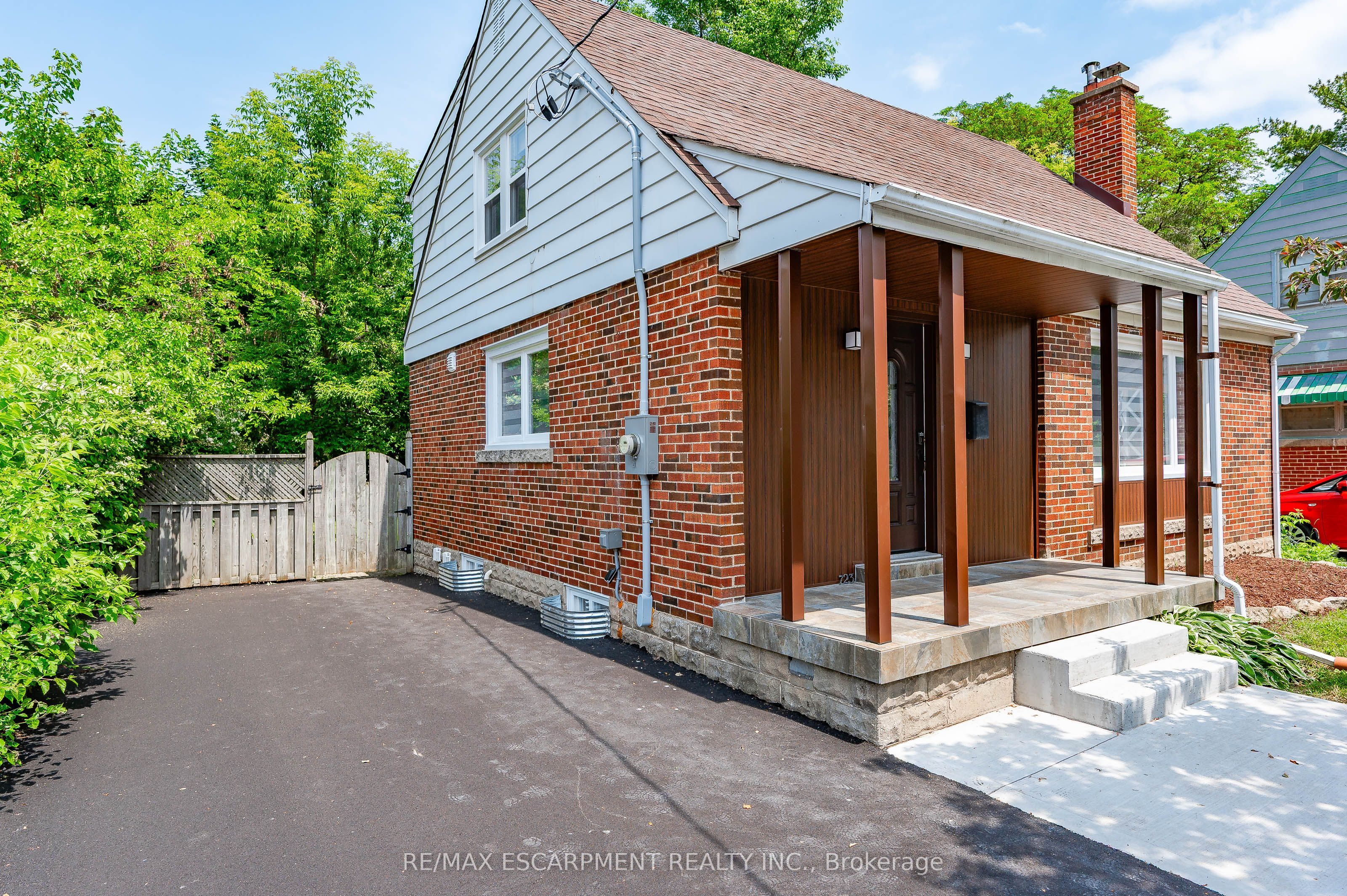 723 Hager Avenue, Burlington, ON L7S 1R2 photo 2