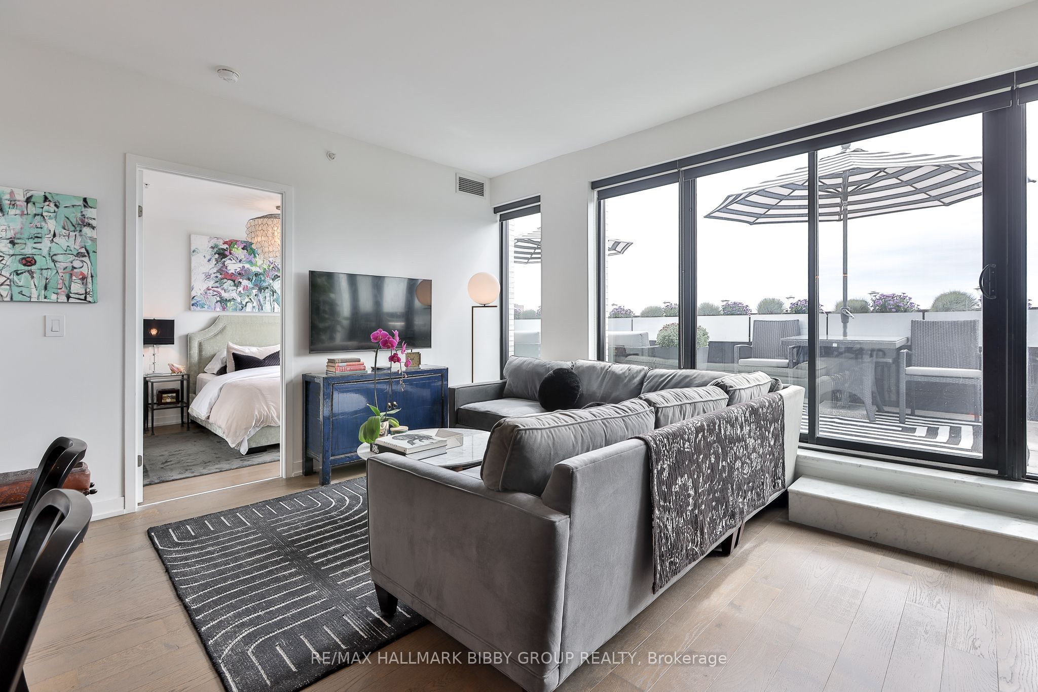 530 Indian Grove 614, Toronto, ON M6P 0B3 photo 5