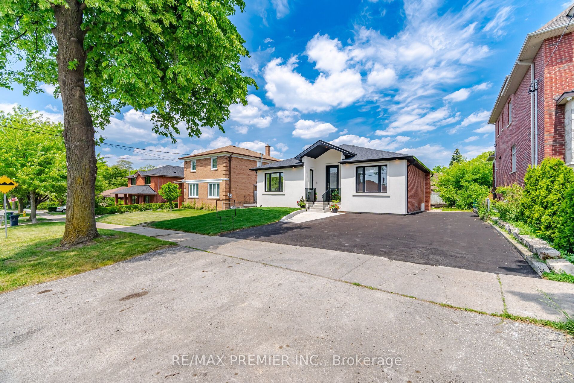 62 Flamborough Drive Main, Toronto, ON M6M 2R6 photo 5