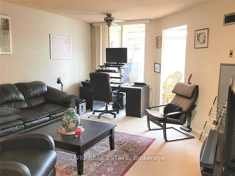 10 Laurelcrest Street 310, Brampton, ON L6S 5Y3 photo 4