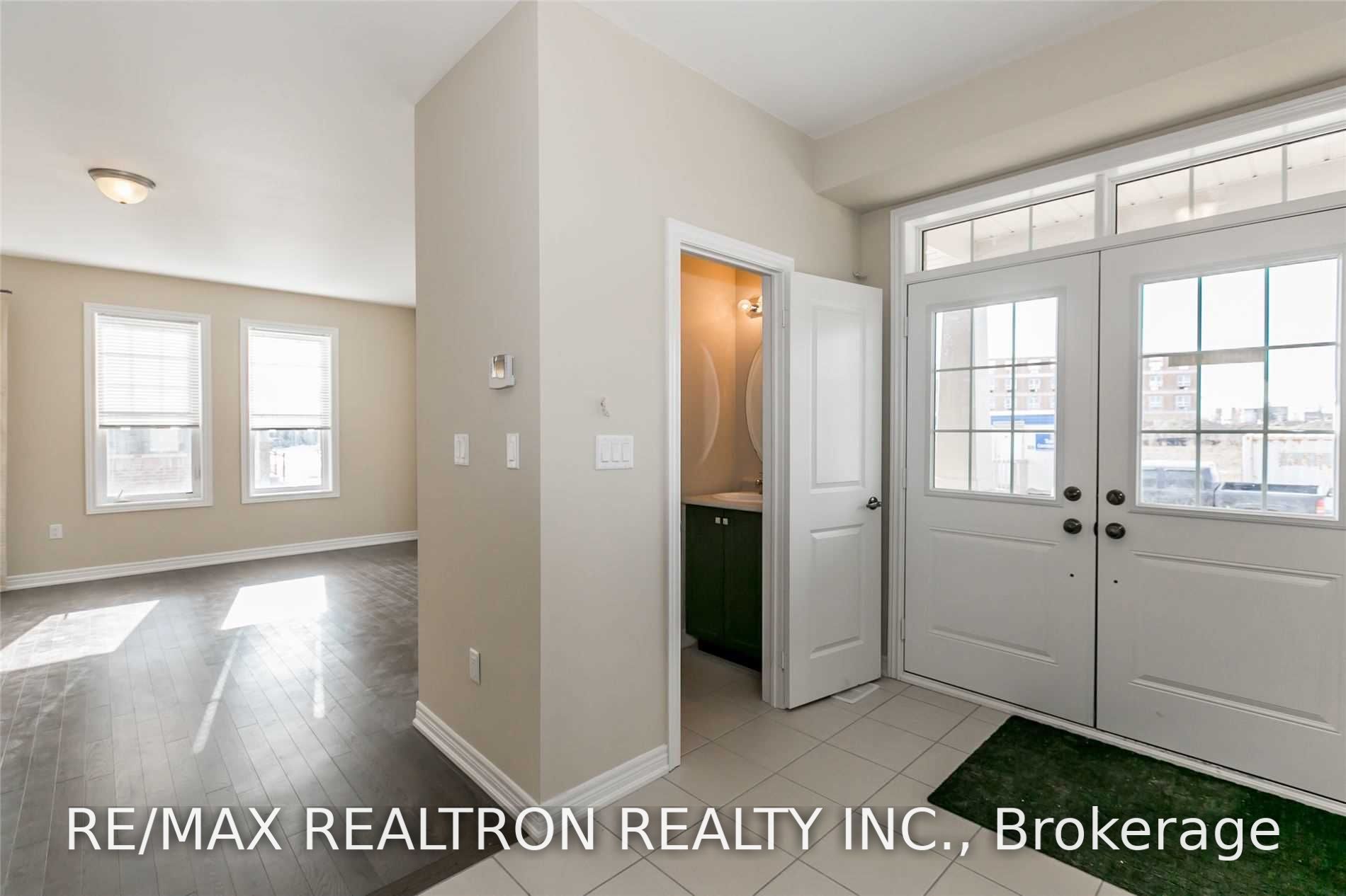 68 True Blue Crescent, Caledon, ON L7E 4K7 photo 2