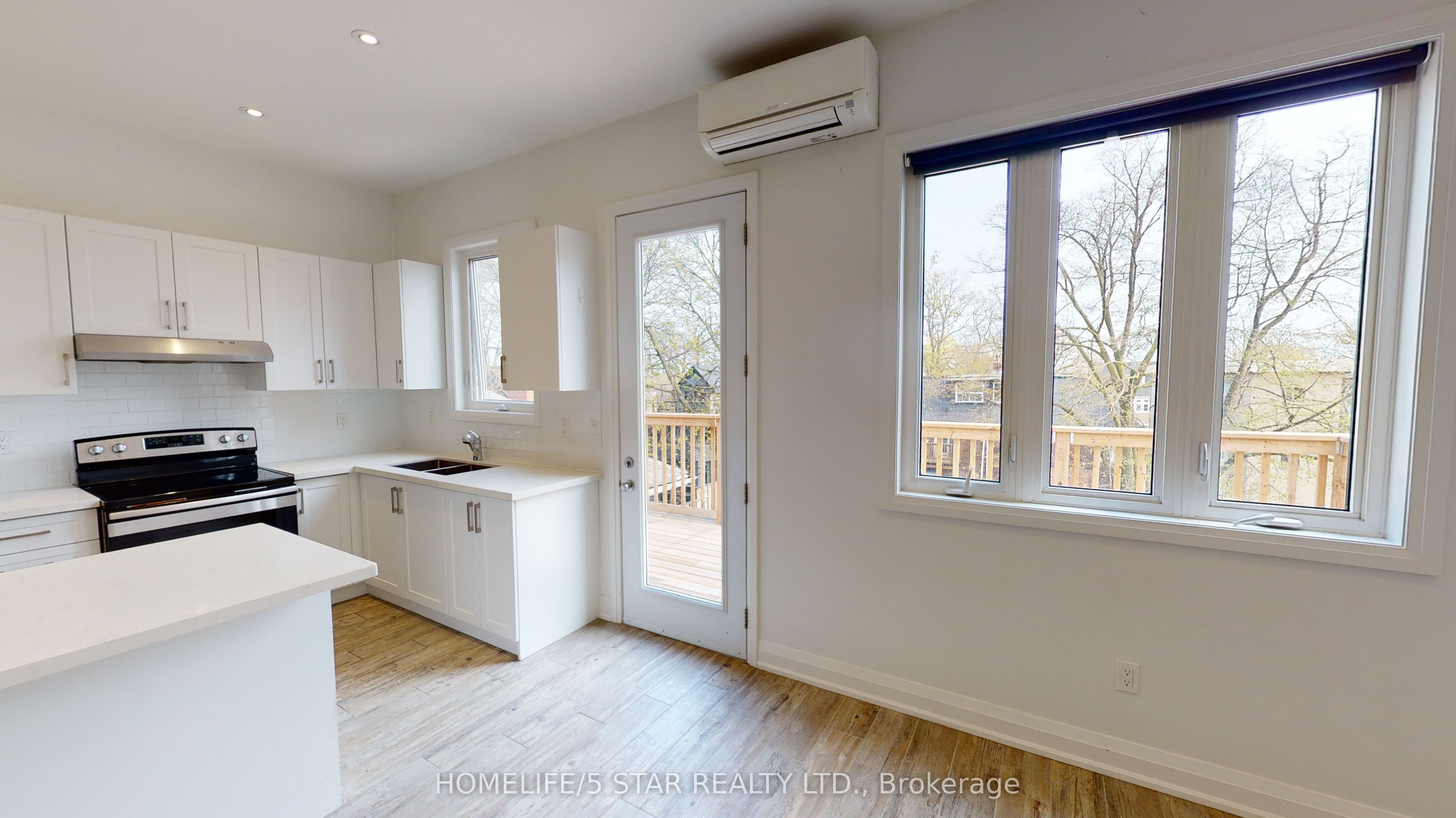 23 Temple Avenue Apt 3, Toronto, ON M6K 1C7 photo 5