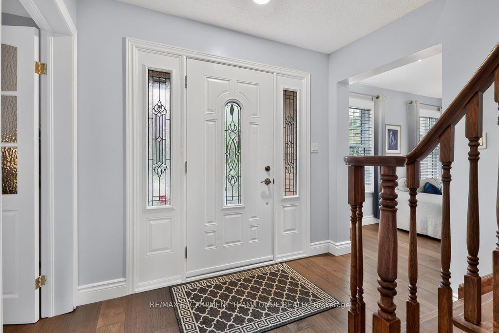 470 Delaney Court, Burlington, ON L7L 5T7 photo 5