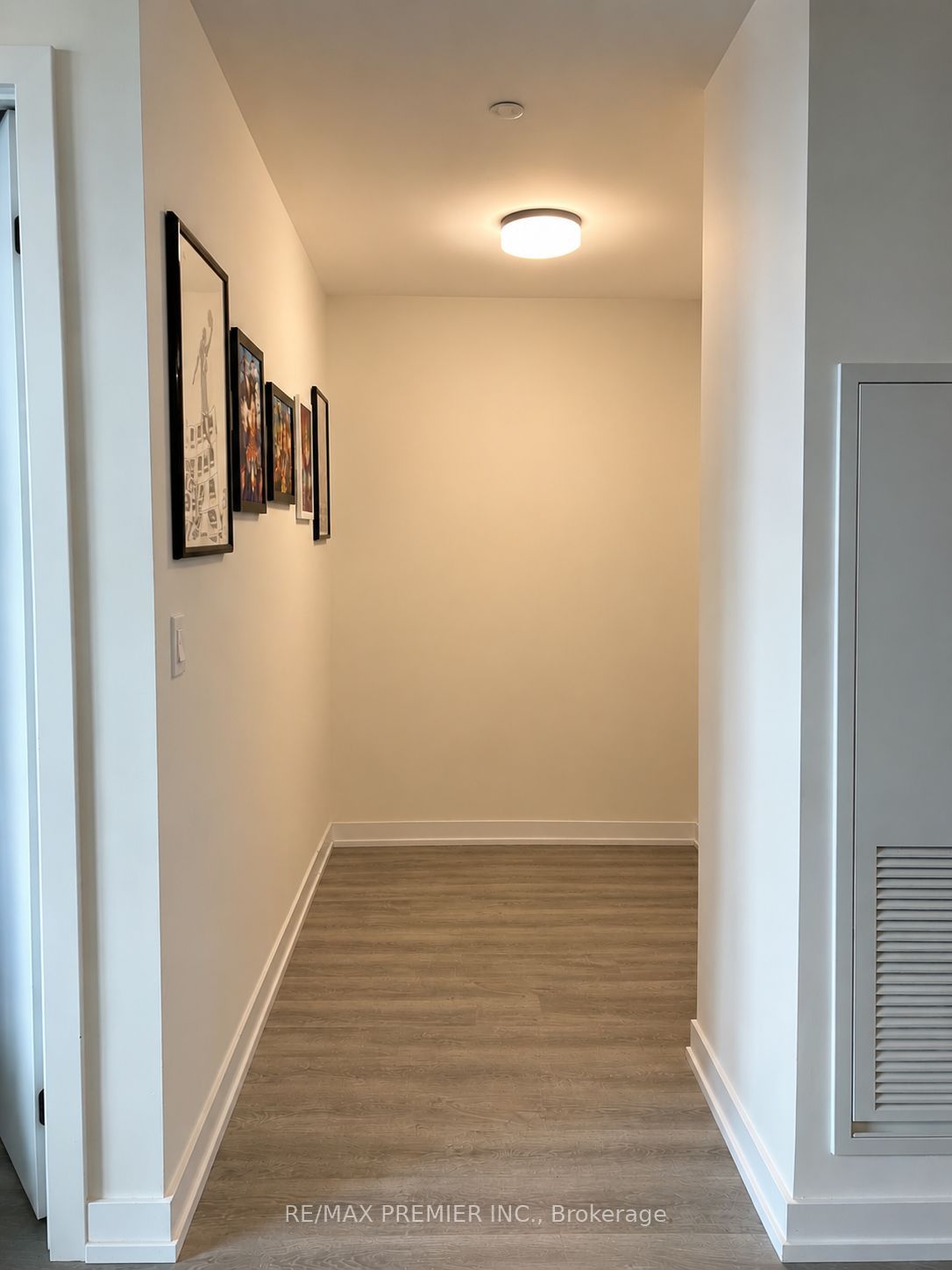 2300 St. Clair Avenue W 408, Toronto, ON M6N 0B3 photo 4