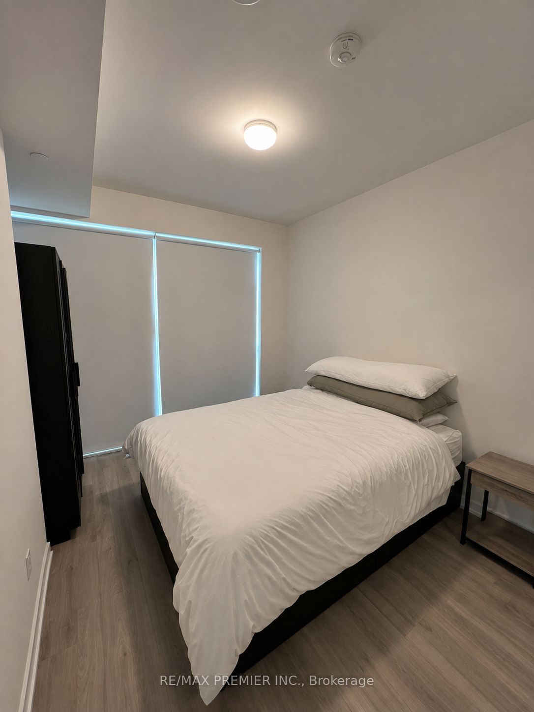 2300 St. Clair Avenue W 408, Toronto, ON M6N 0B3 photo 5