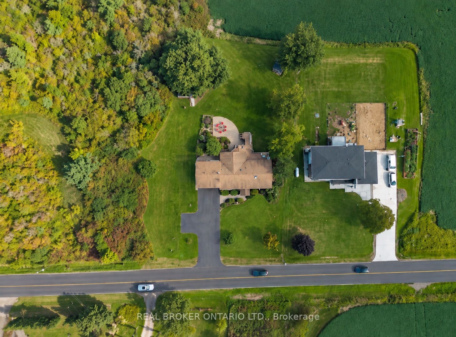 4202 Sideroad 1, Burlington, ON L7M 0X3 photo 2