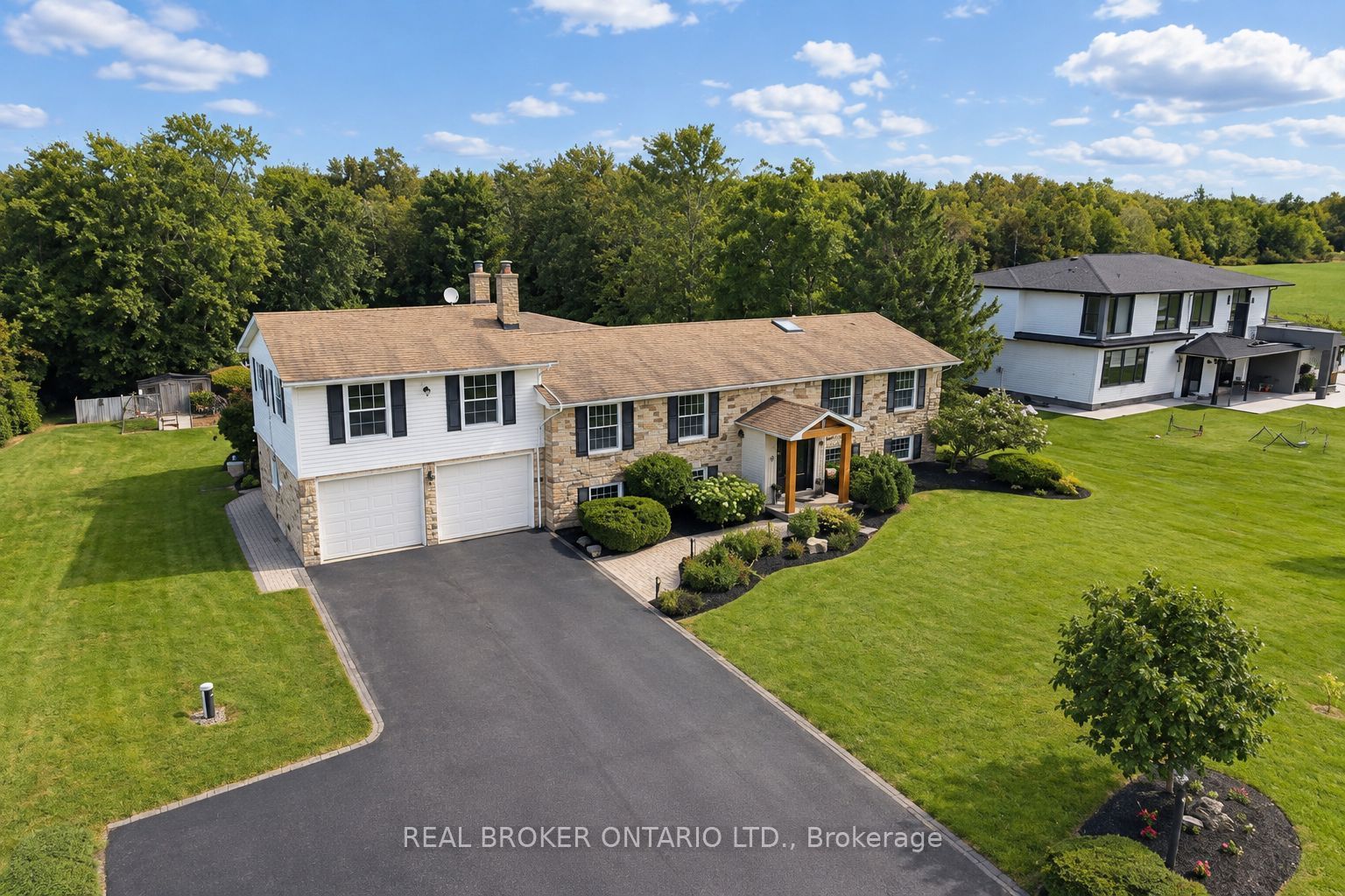 4202 Sideroad 1, Burlington, ON L7M 0X3 photo 4