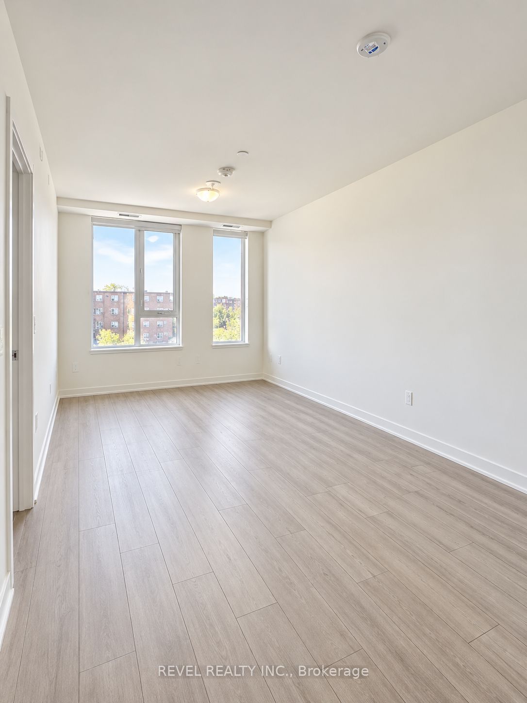 3100 Keele Street 210, Toronto, ON M3M 0E1 photo 2