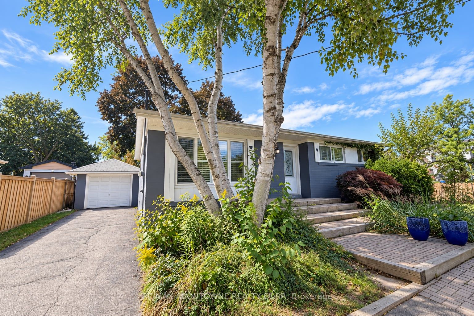548 Sandbrook Road, Oakville, ON L6L 4M7 photo 3