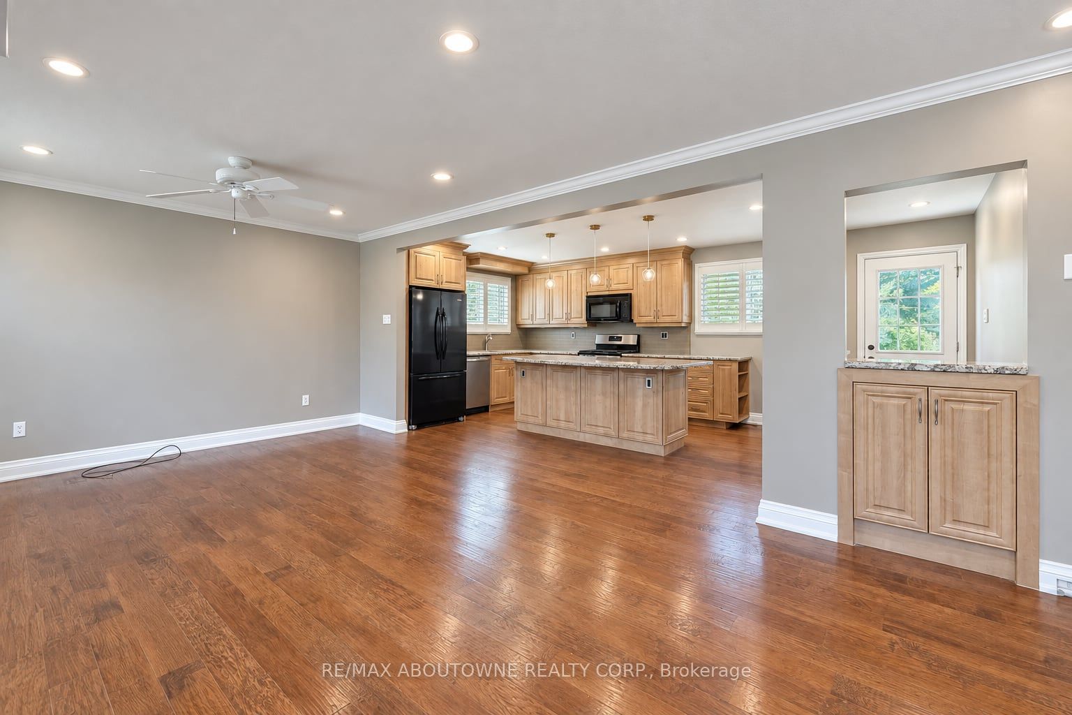 548 Sandbrook Road, Oakville, ON L6L 4M7 photo 5