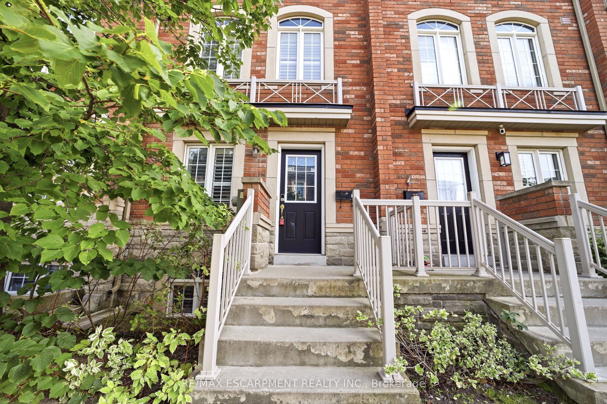 73 Ted Wray Circle, Toronto, ON M3L 0G7 photo 2