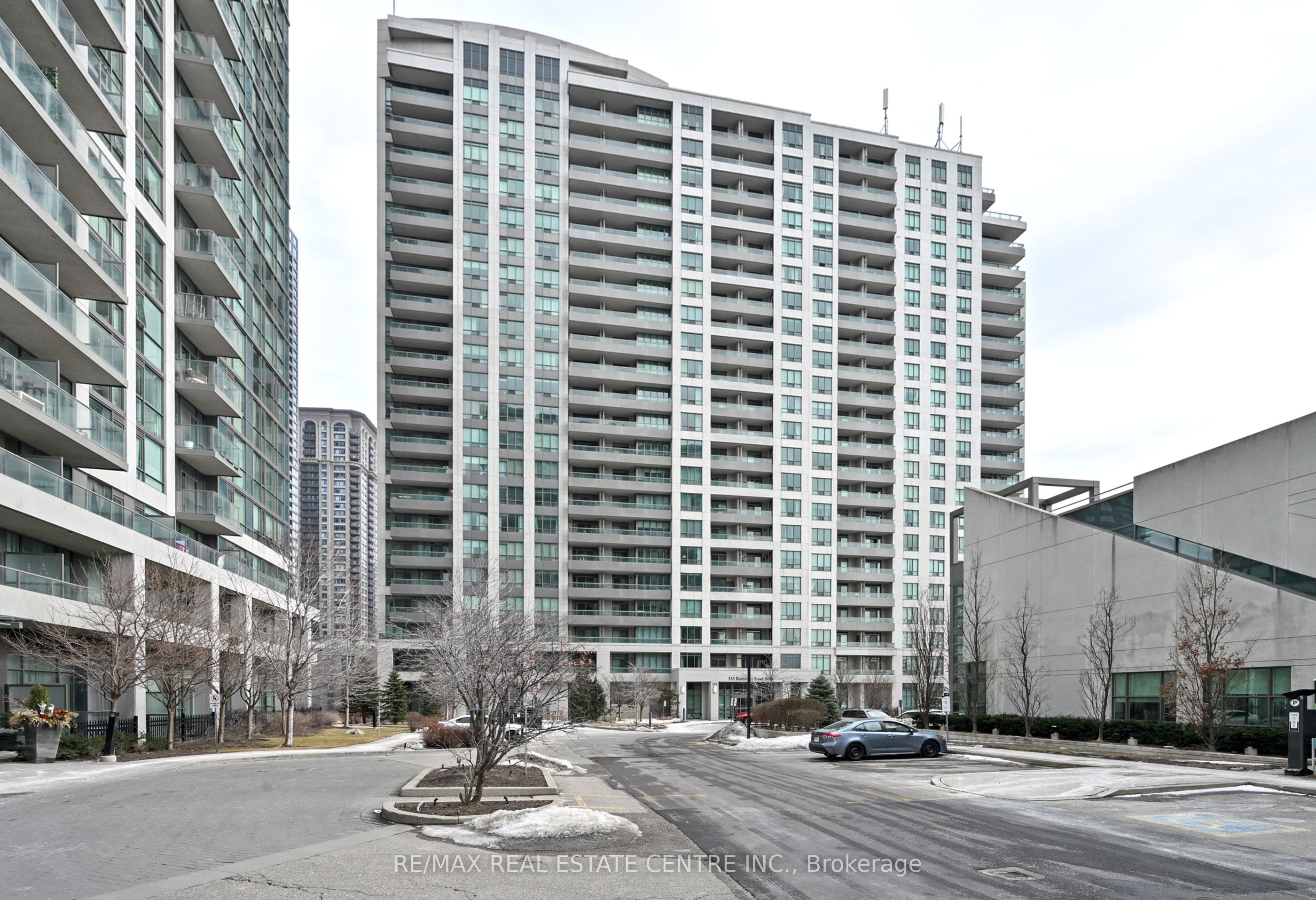 335 Rathburn Road W 1108, Mississauga, ON L5B 0C8 photo 2