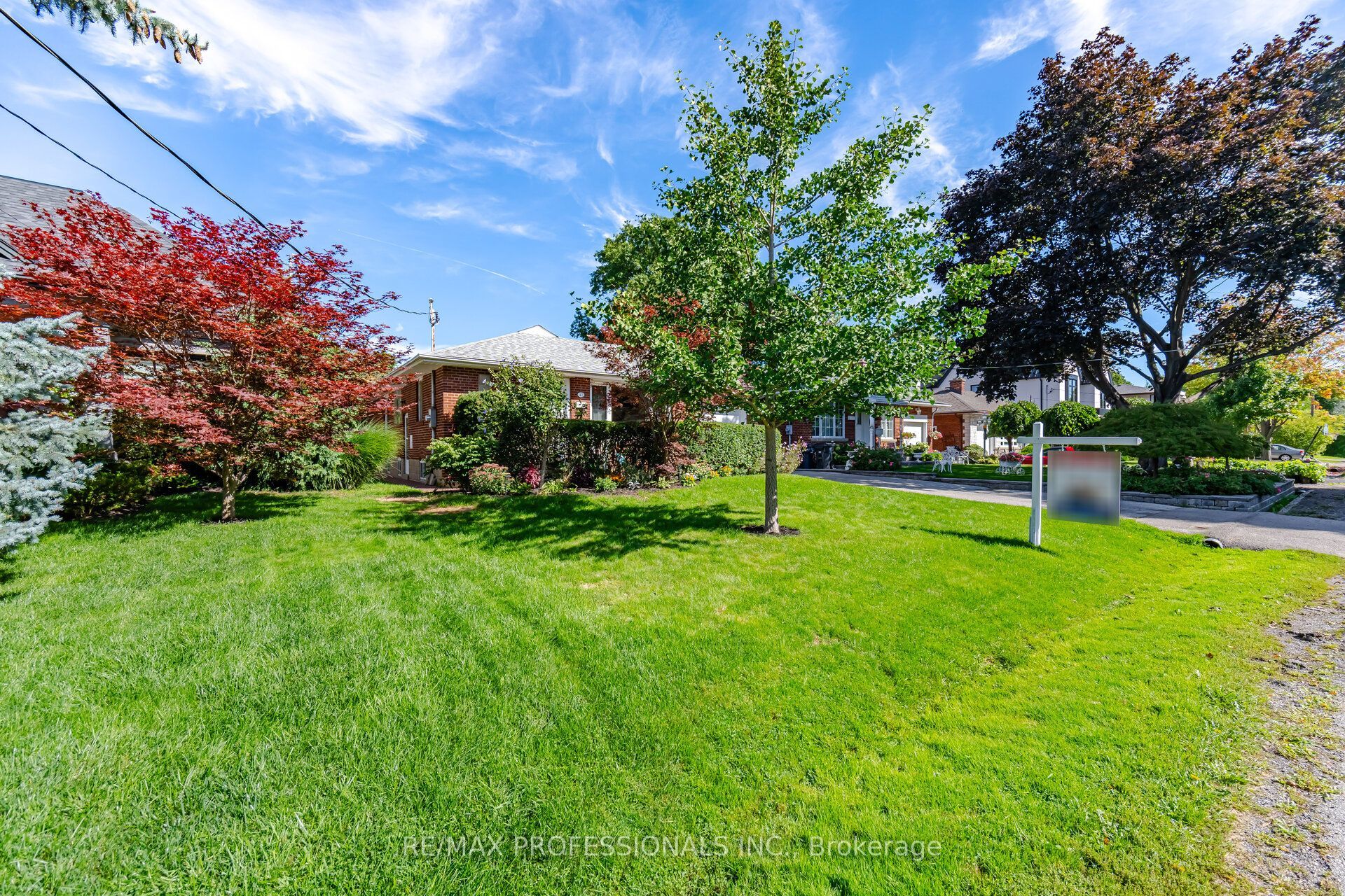 42 Cardigan Road, Toronto, ON M8Z 2W2 photo 2