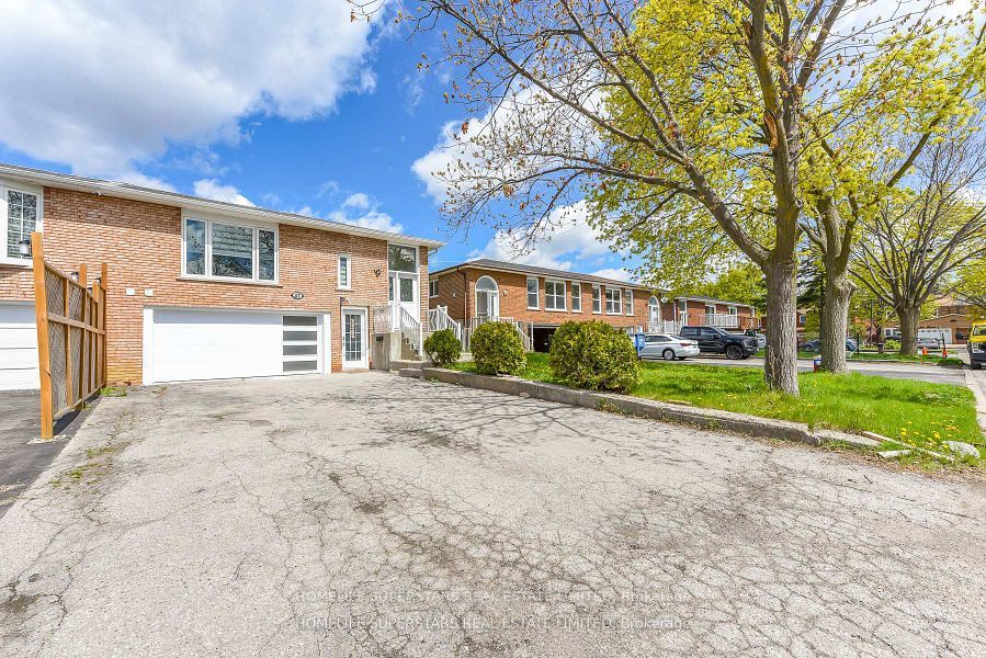 47 Jade Crescent Basement, Brampton, ON L6S 3G9 photo 3