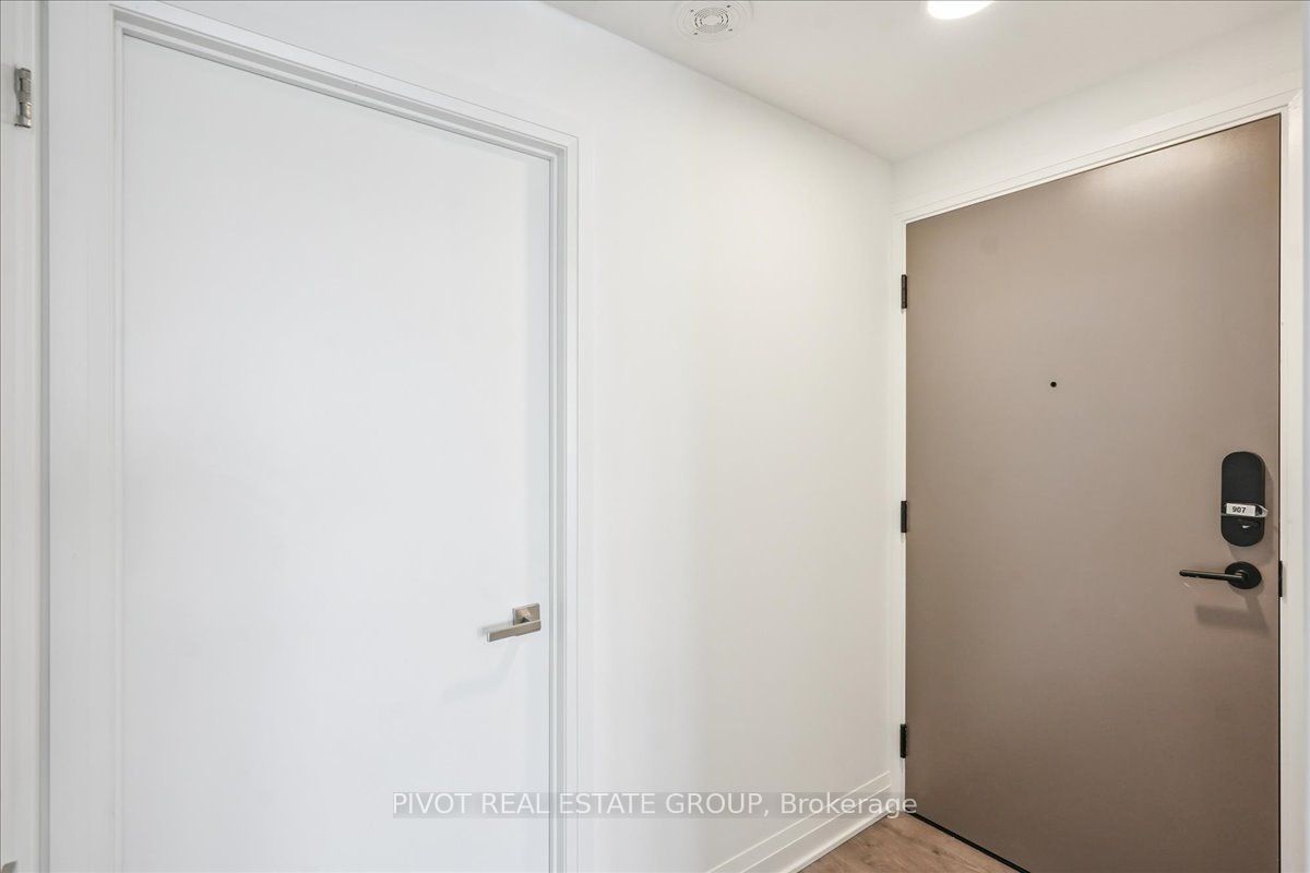 4015 The Exchange 907, Mississauga, ON L5B 0N9 photo 5