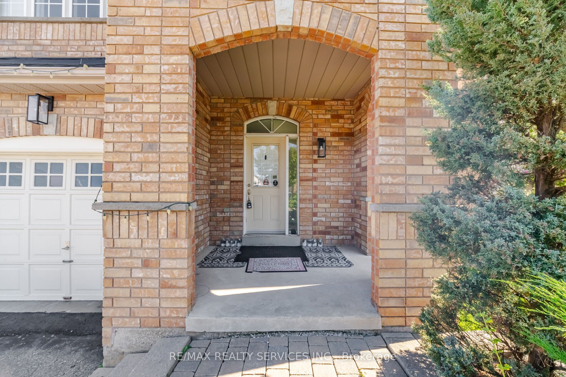 33 Sewells Lane, Brampton, ON L7A 2Z9 photo 4