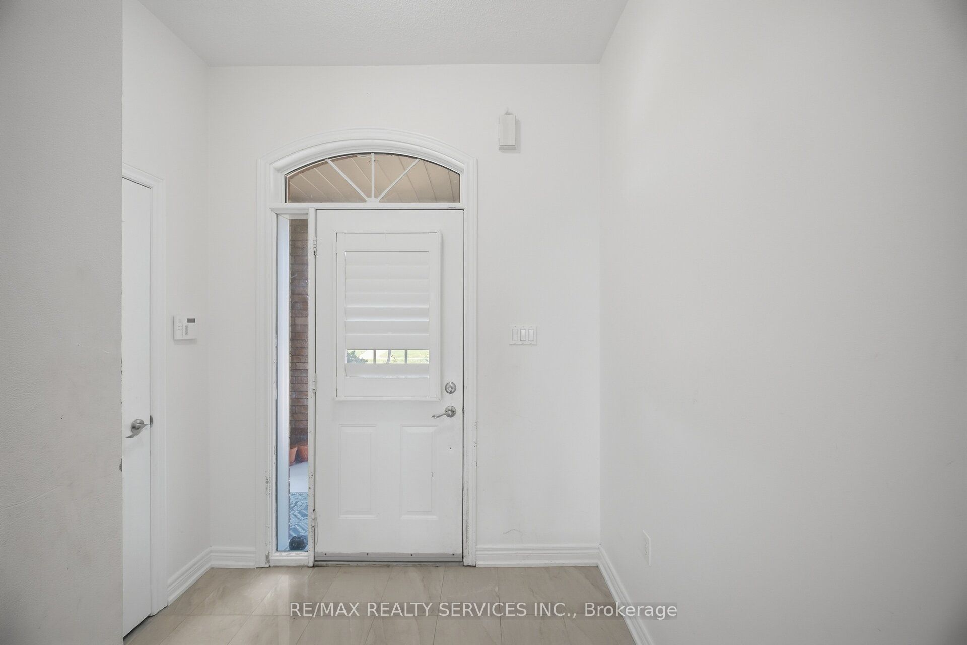 33 Sewells Lane, Brampton, ON L7A 2Z9 photo 5