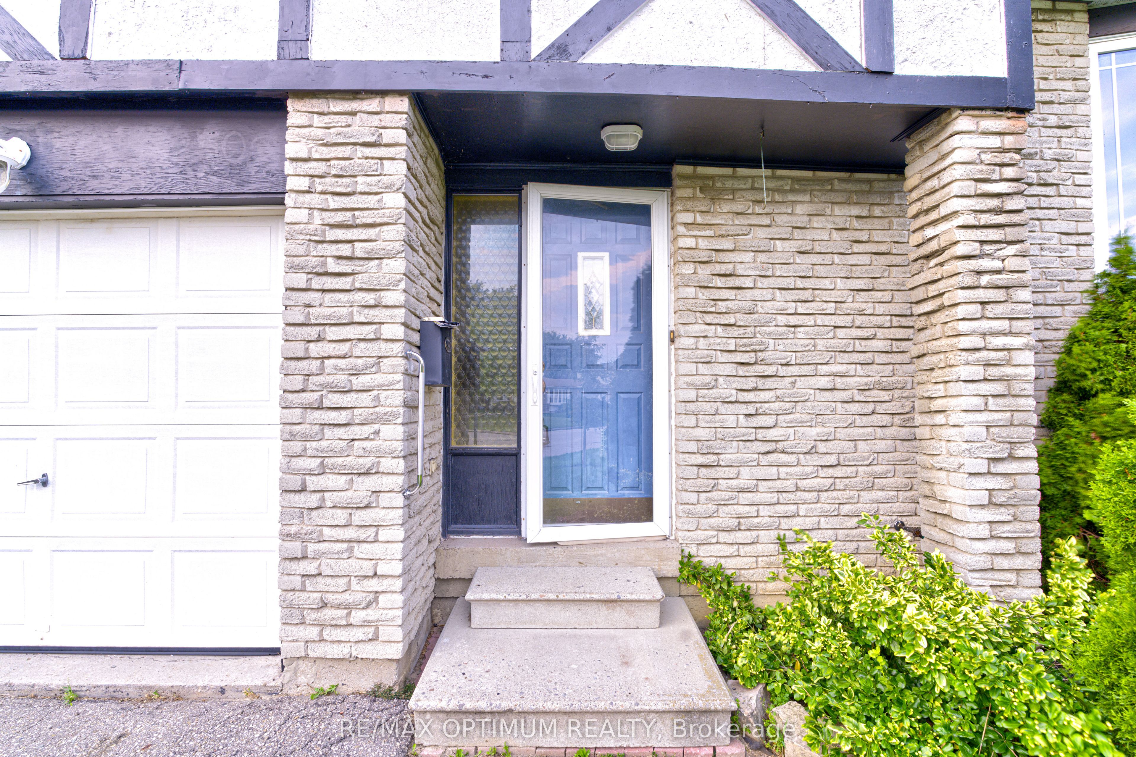 50 Gondola Crescent, Brampton, ON L6S 1W6 photo 3