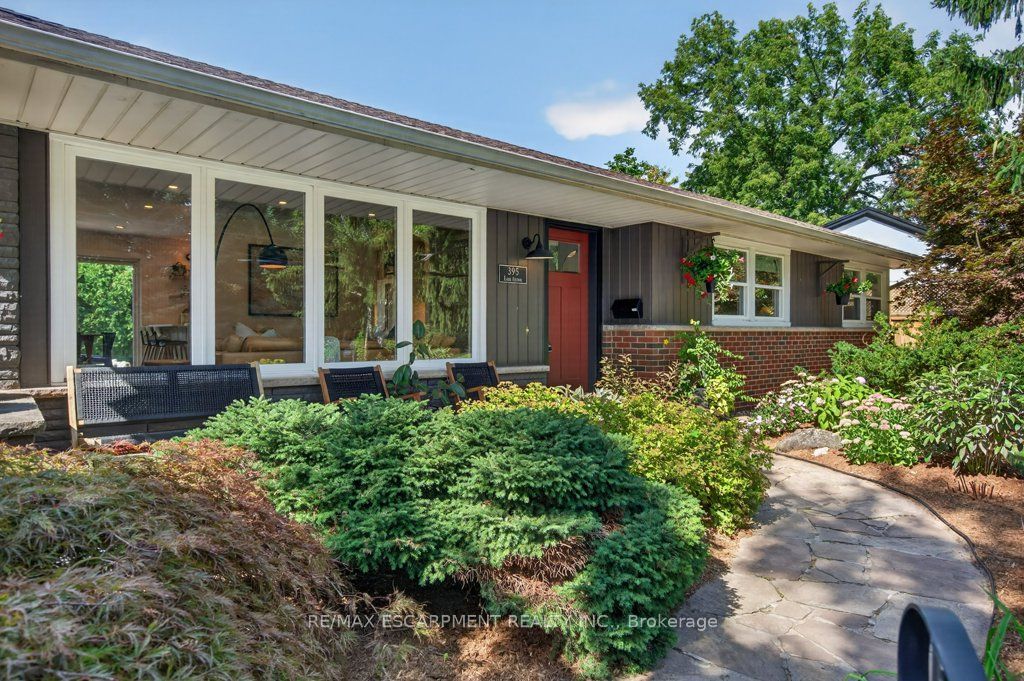 395 Lark Avenue, Burlington, ON L7T 2T1 photo 4