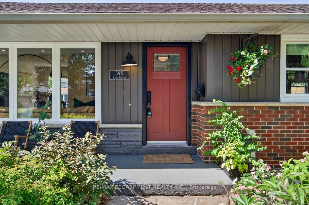 395 Lark Avenue, Burlington, ON L7T 2T1 photo 5