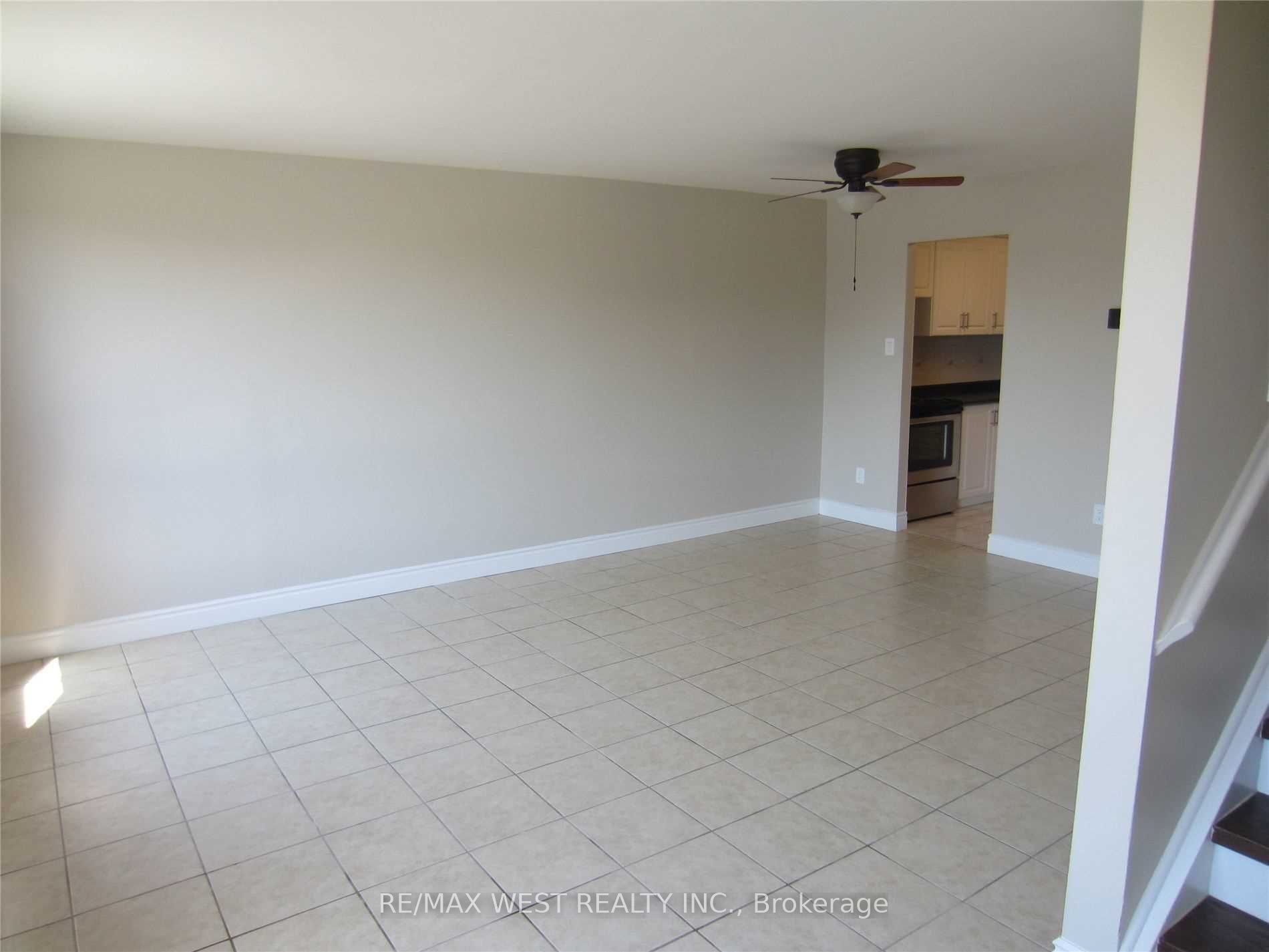 2965 Islington Avenue 7, Toronto, ON M9L 2K8 photo 3