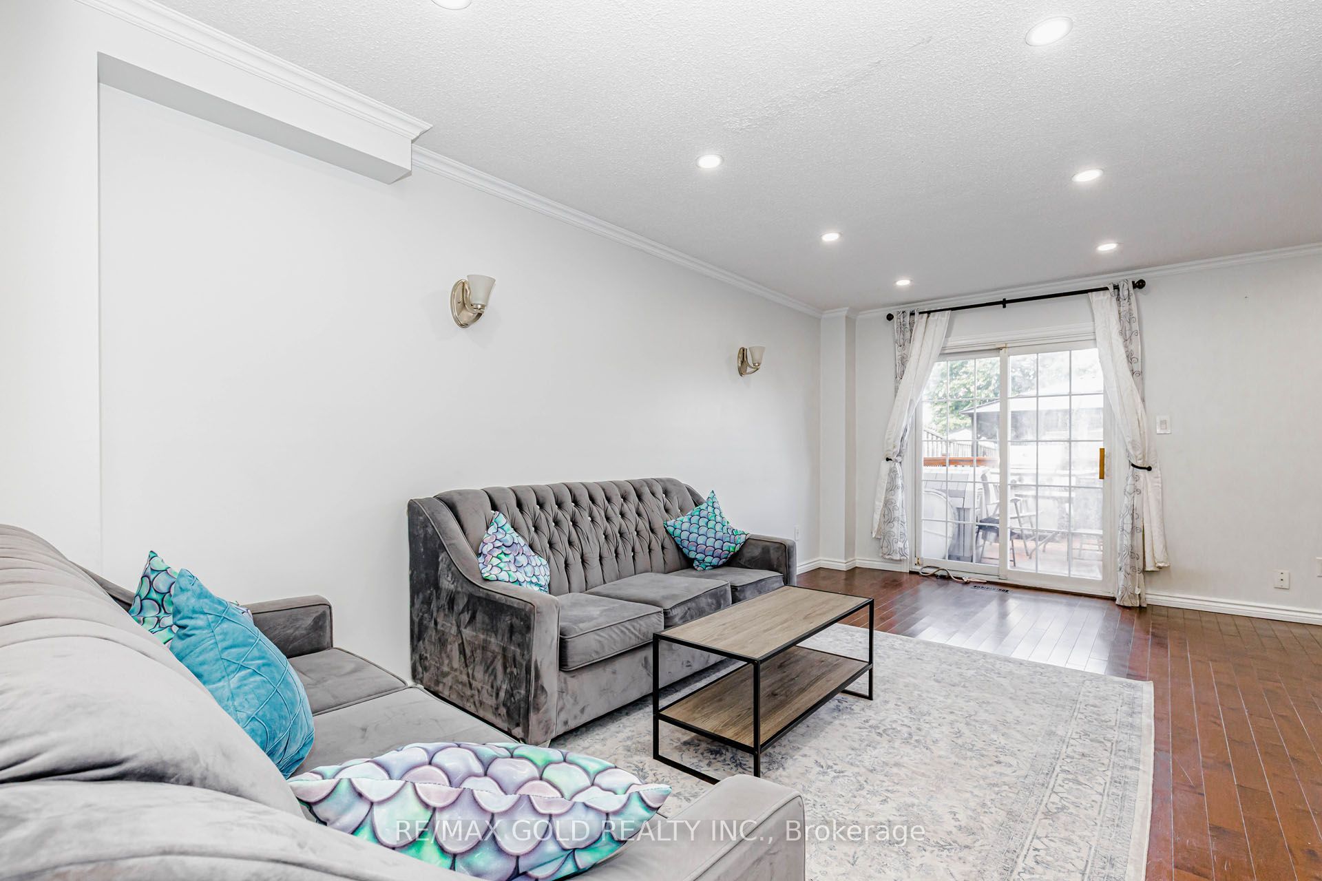 240 Simmons Boulevard, Brampton, ON L6V 3Y1 photo 5