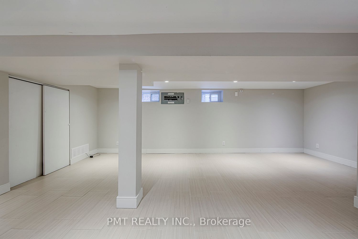 39 Windermere Avenue Bsmt, Toronto, ON M6S 3J3 photo 5