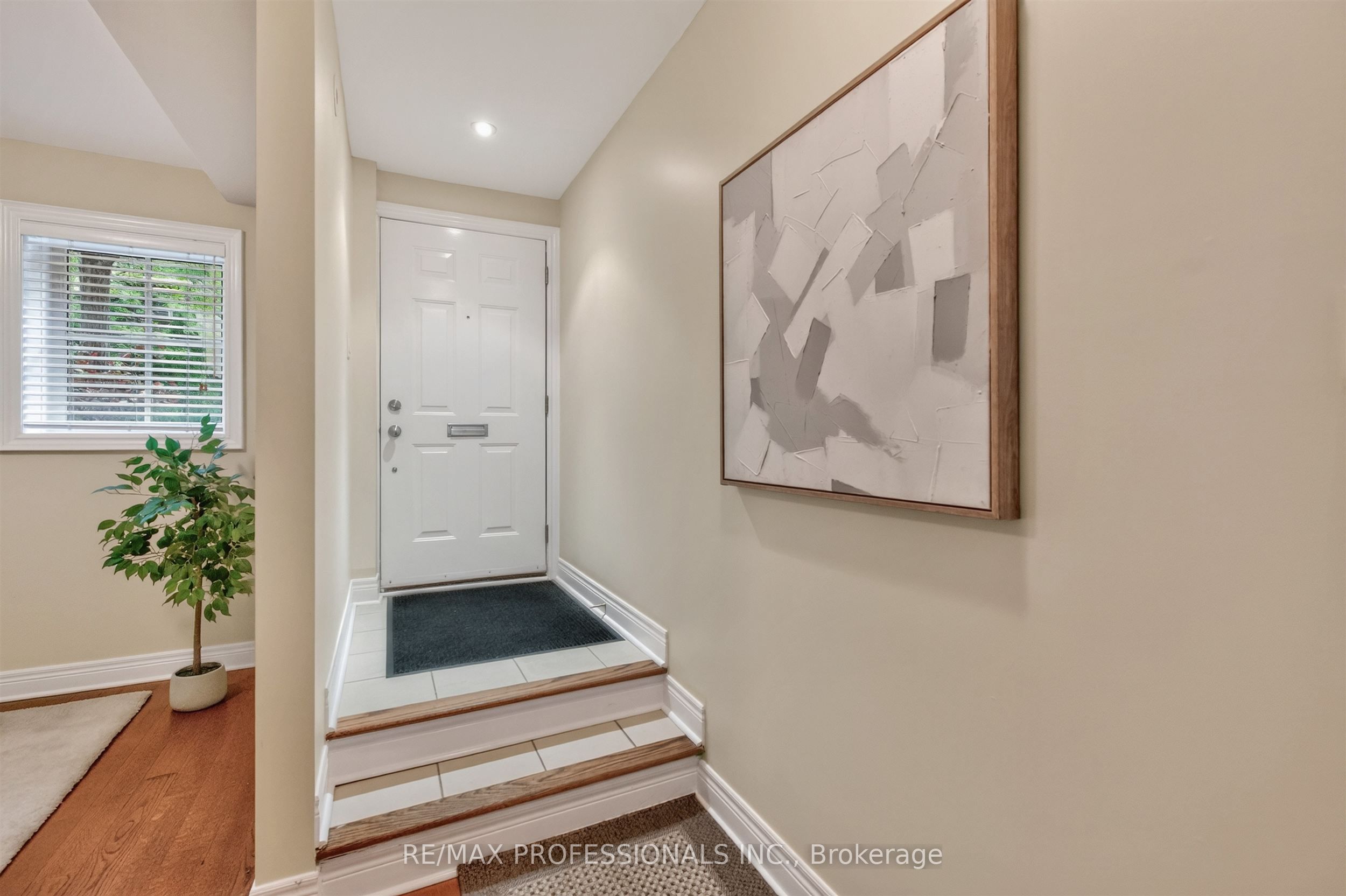80 Furrow Lane, Toronto, ON M8Z 0A3 photo 4