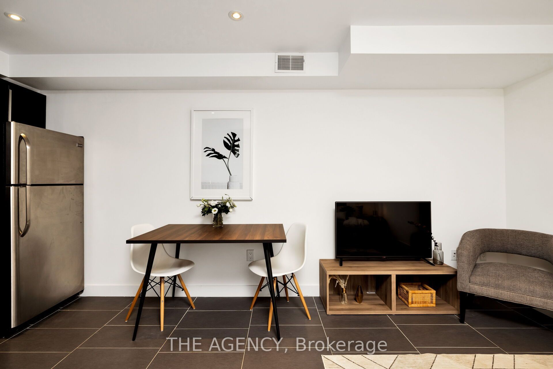 135 Prescott Avenue Lower, Toronto, ON M6N 3G9 photo 5