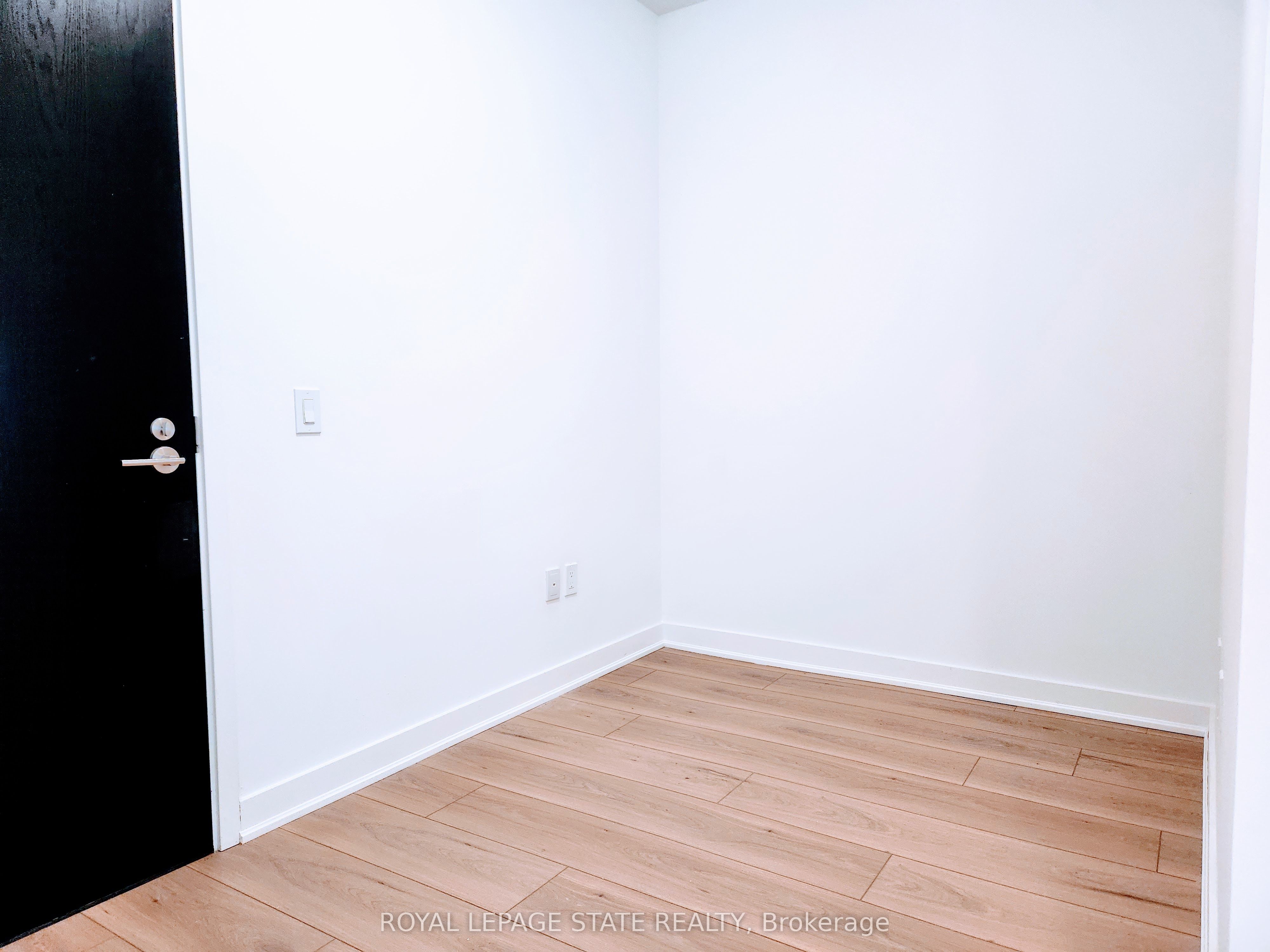 2007 James Street 1605, Burlington, ON L7R 0G7 photo 3