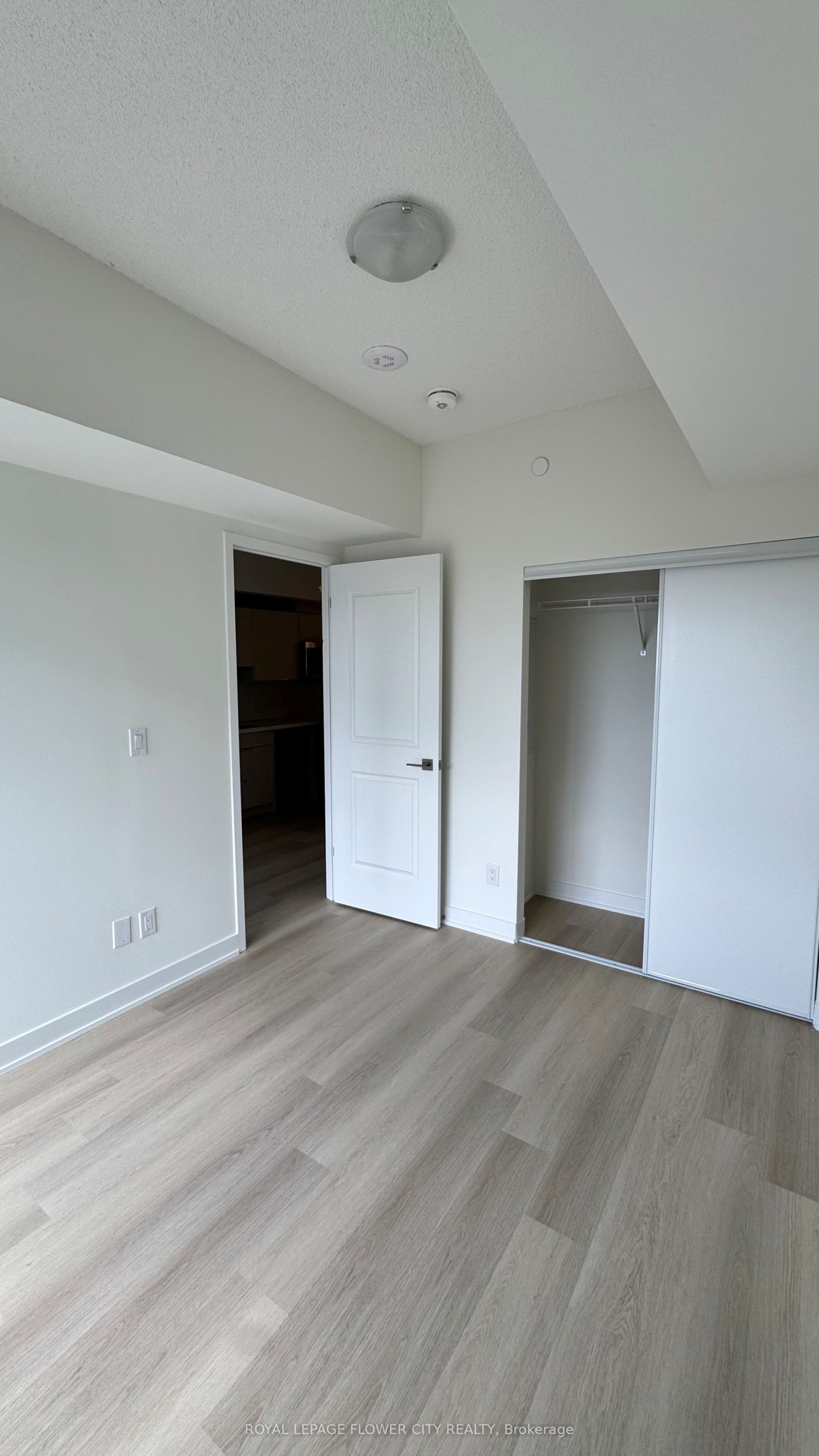 2825 Jane Street 1005, Toronto, ON M3N 2J5 photo 5