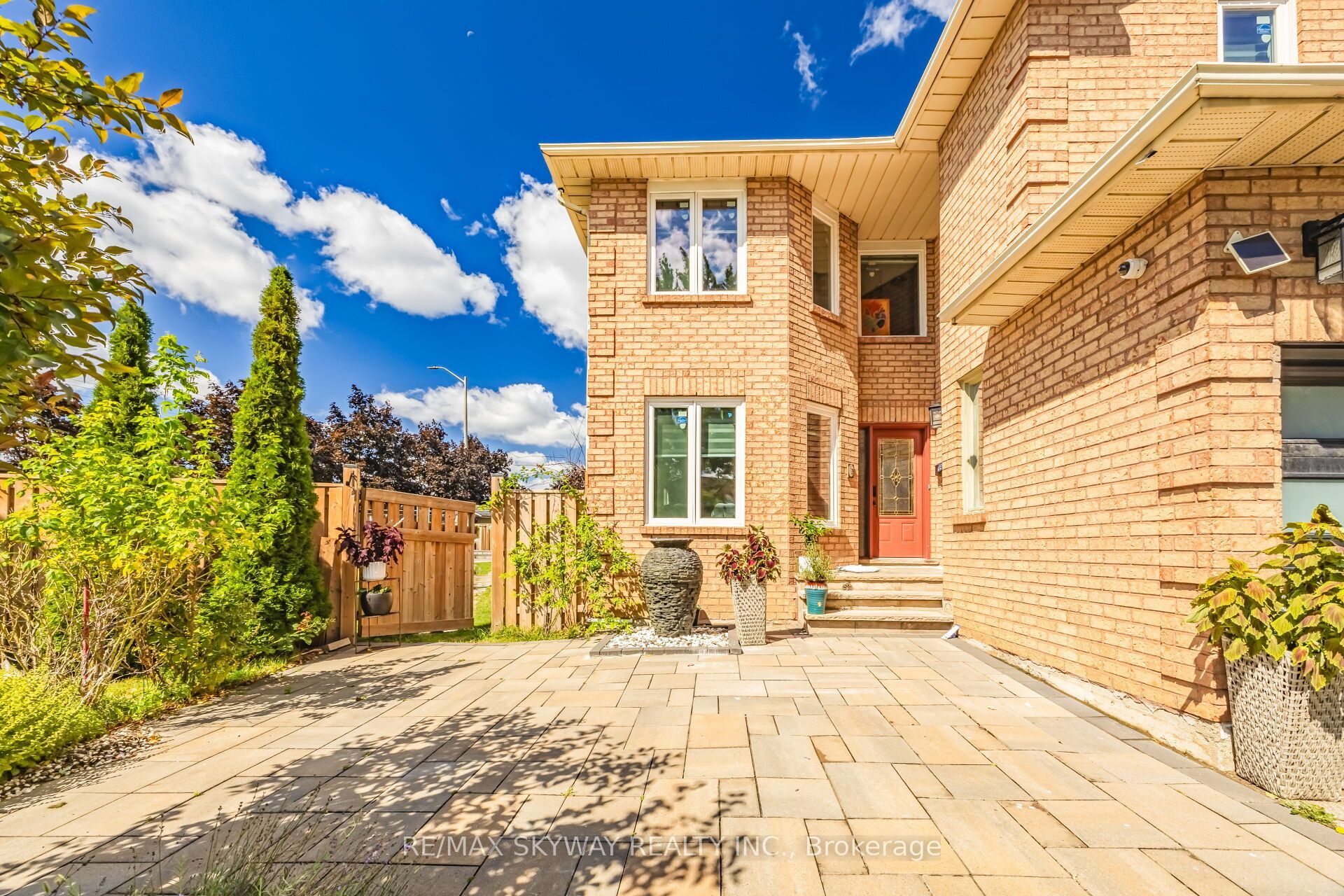 743 Winterton Way, Mississauga, ON L5R 3H7 photo 5