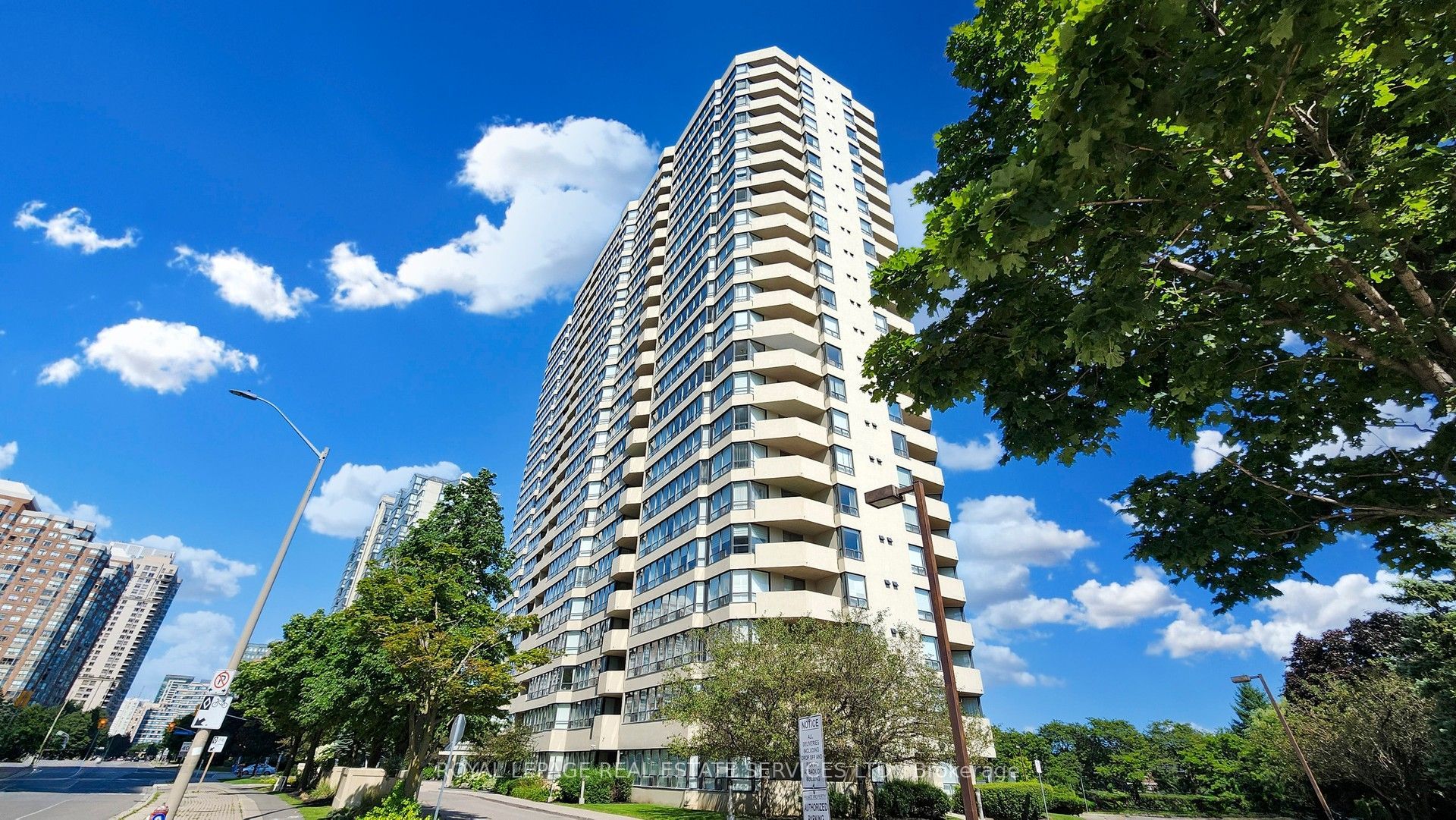 400 Webb Drive 2010, Mississauga, ON L5B 3Z7 photo 2