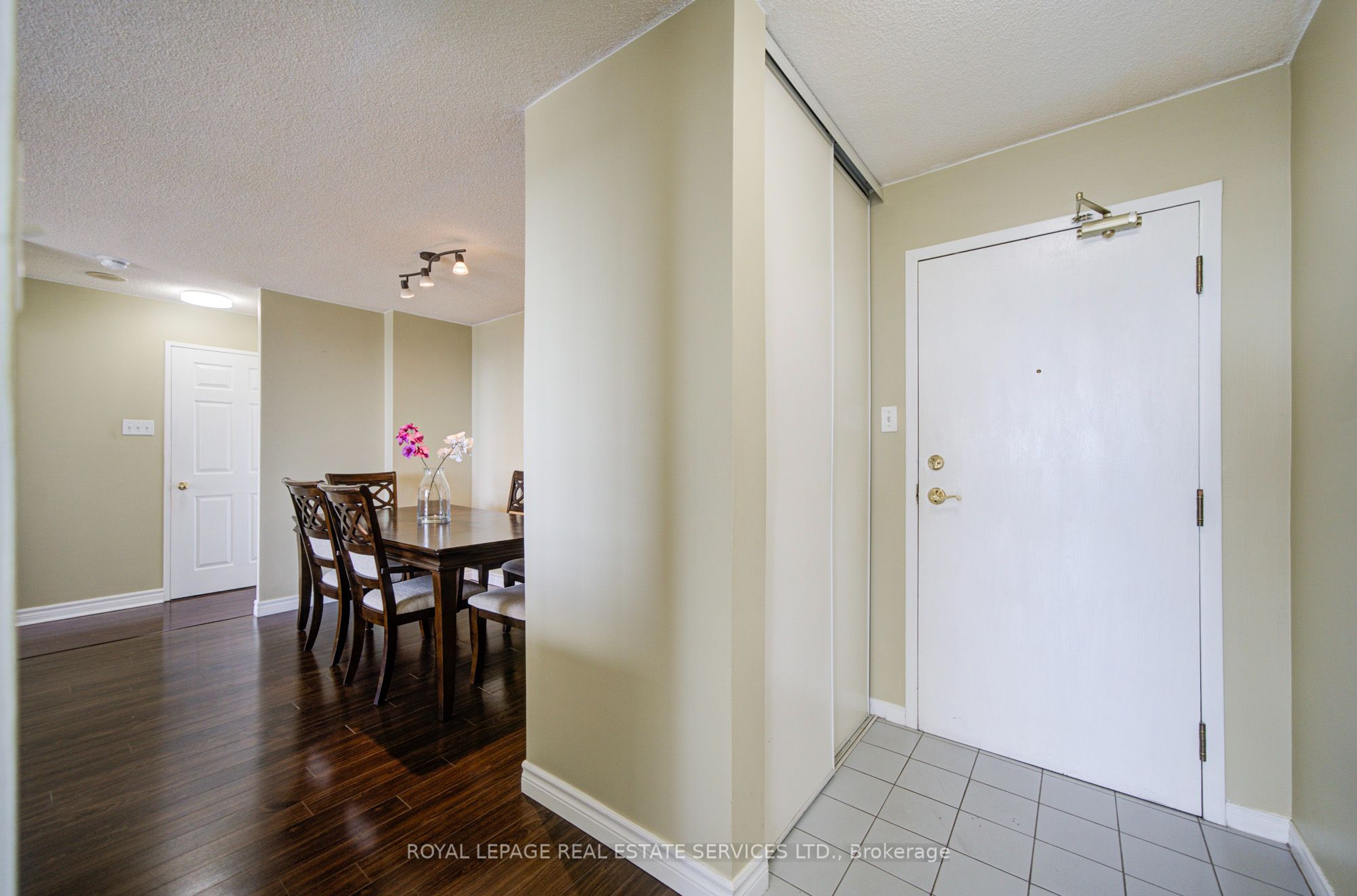 400 Webb Drive 2010, Mississauga, ON L5B 3Z7 photo 5