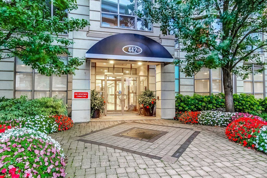 442 Maple Avenue 1005, Burlington, ON L7S 2L7