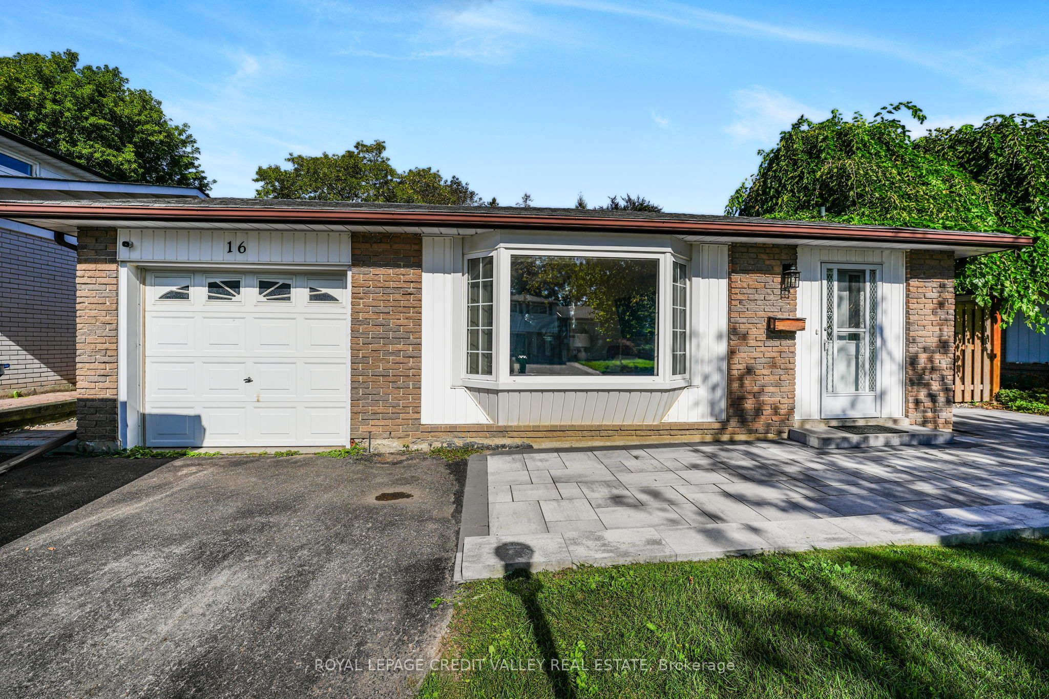 16 Lockton Crescent, Brampton, ON L6W 1C3 photo 4