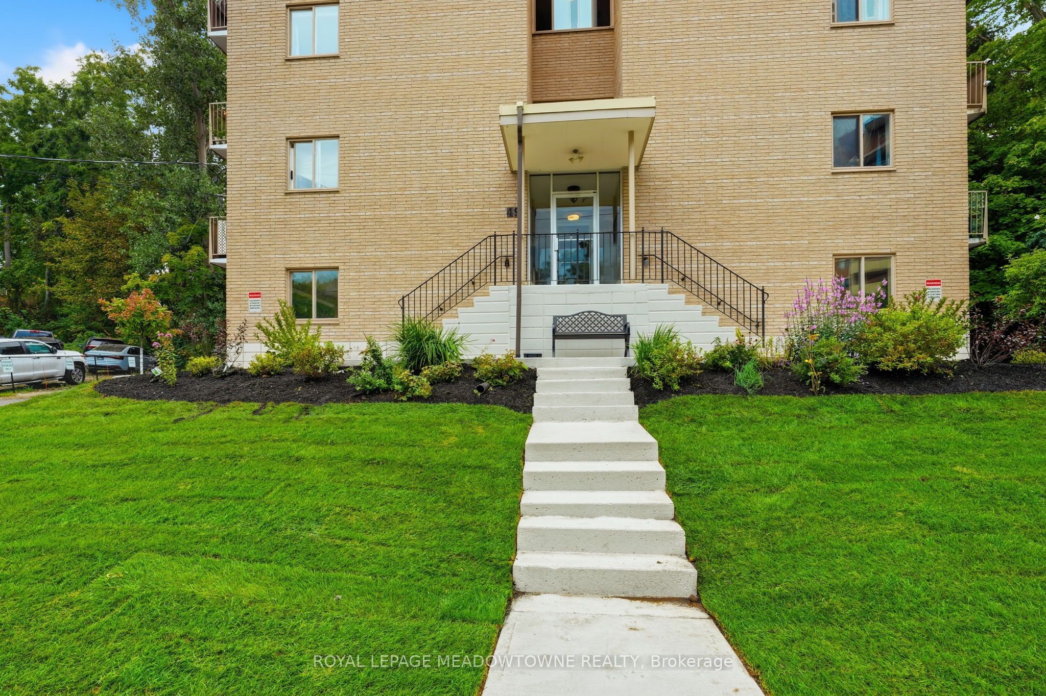 49 Park Avenue 301, Halton Hills, ON L7G 3H9 photo 4